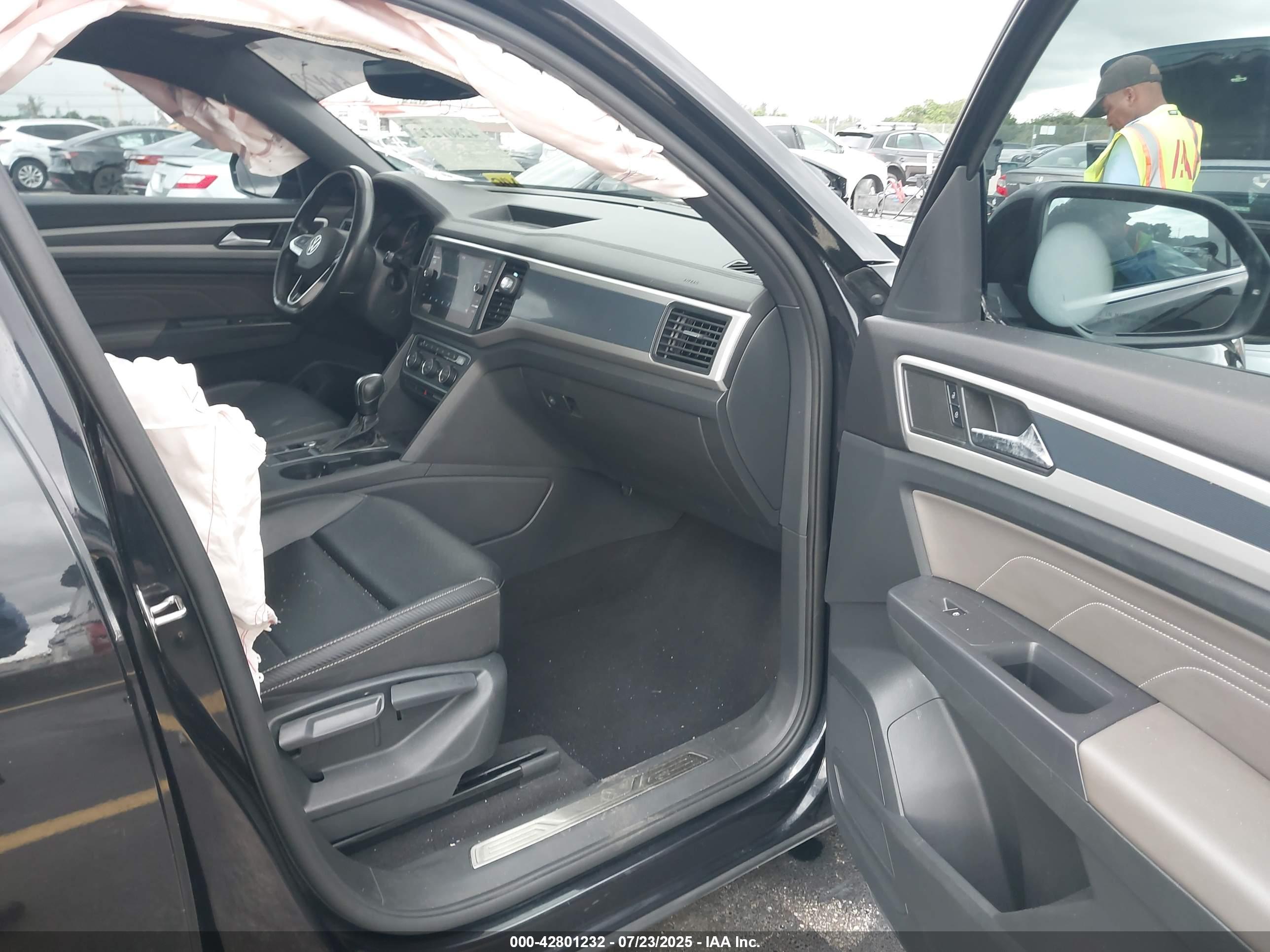 VOLKSWAGEN ATLAS image 5