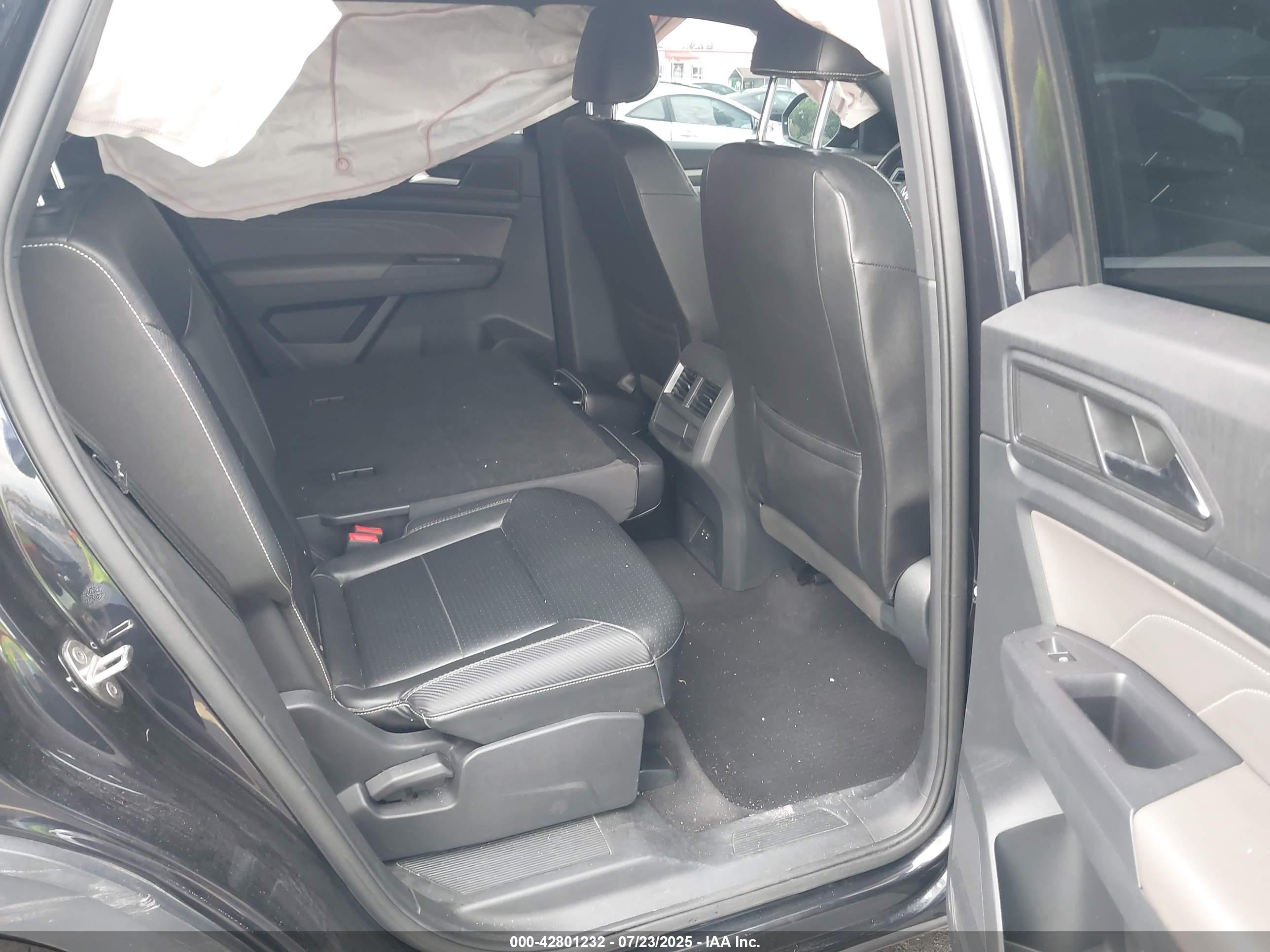 VOLKSWAGEN ATLAS image 8