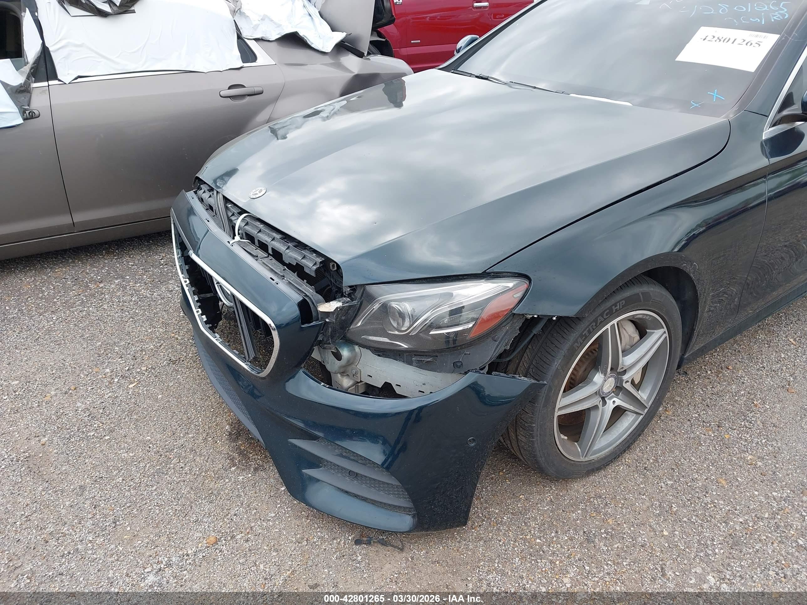 MERCEDES-BENZ E image 6