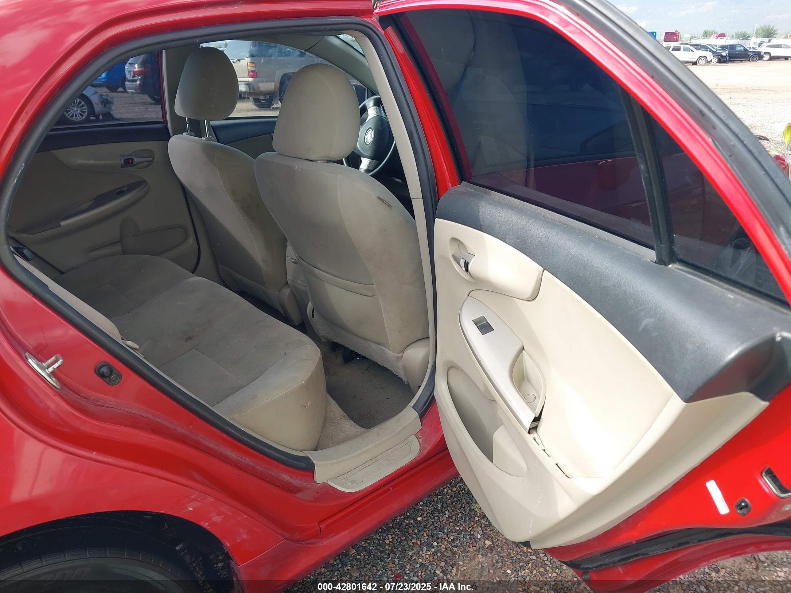 TOYOTA COROLLA image 8