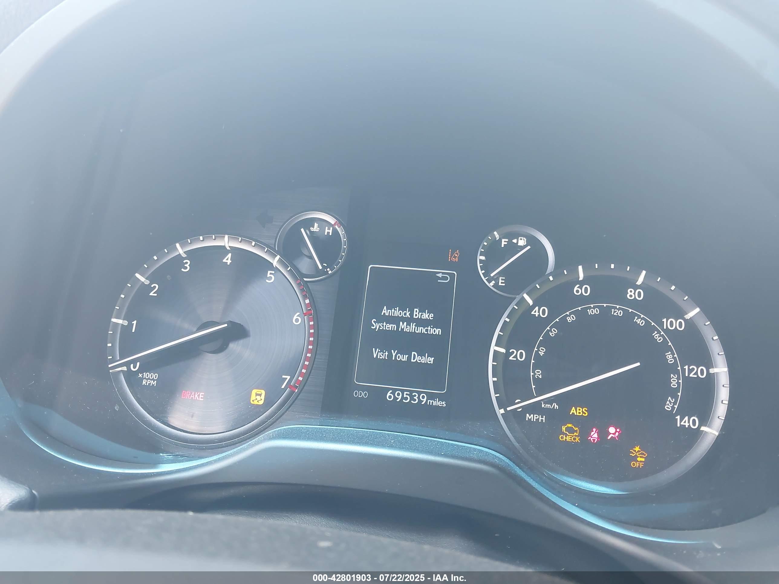 LEXUS GX image 7