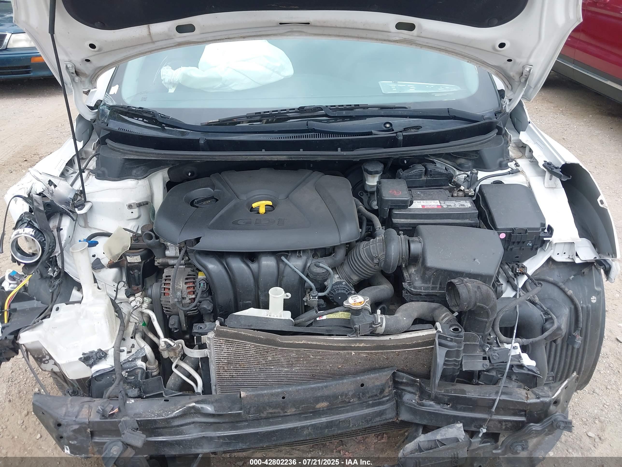 HYUNDAI ELANTRA image 10