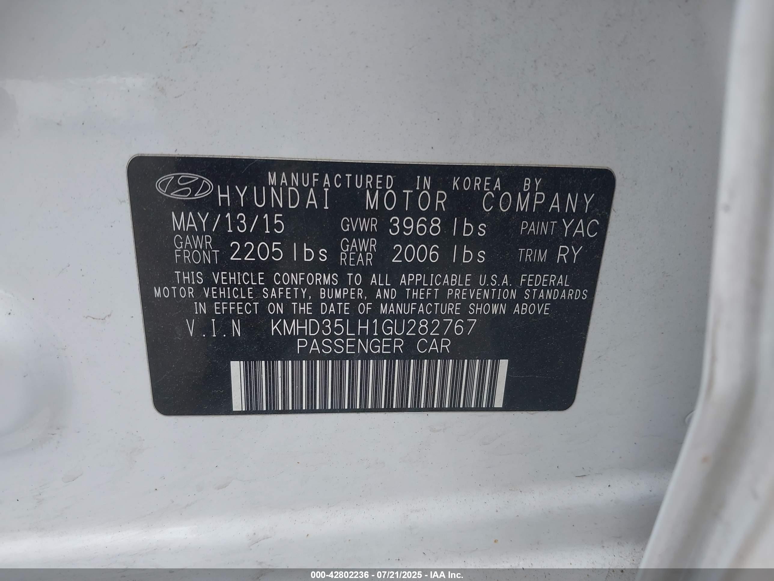 HYUNDAI ELANTRA image 9