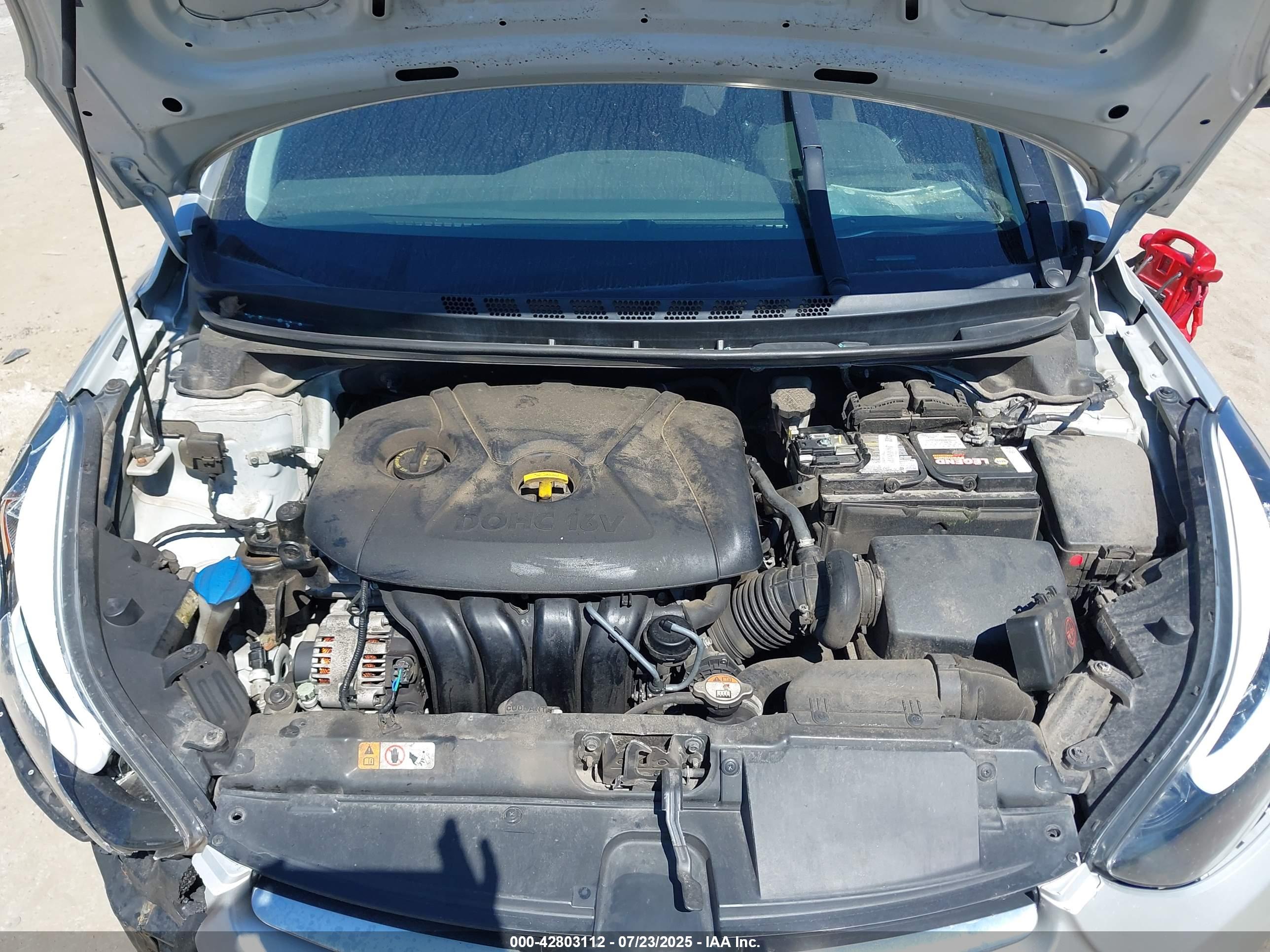 HYUNDAI ELANTRA image 10