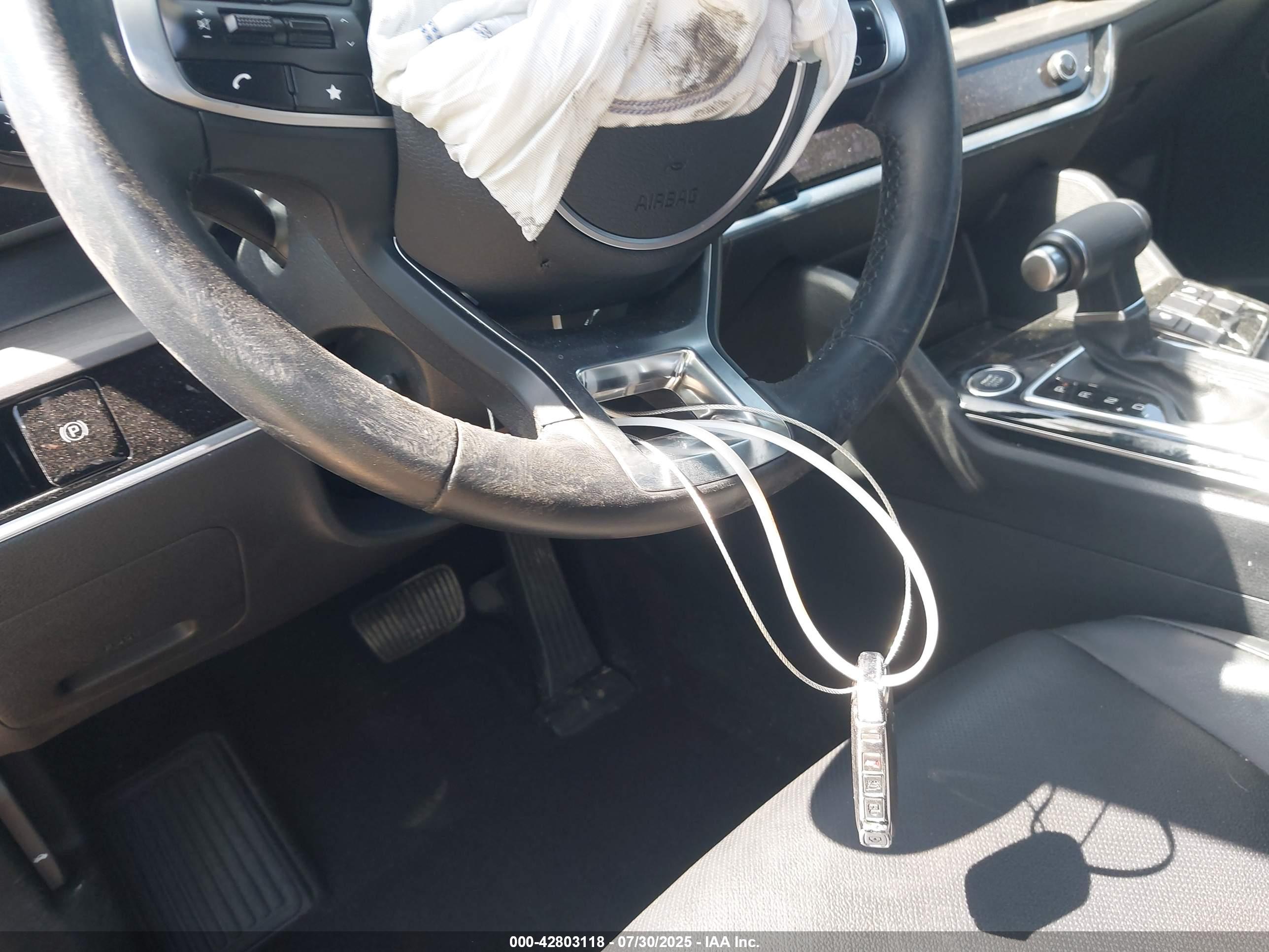 KIA SPORTAGE image 11