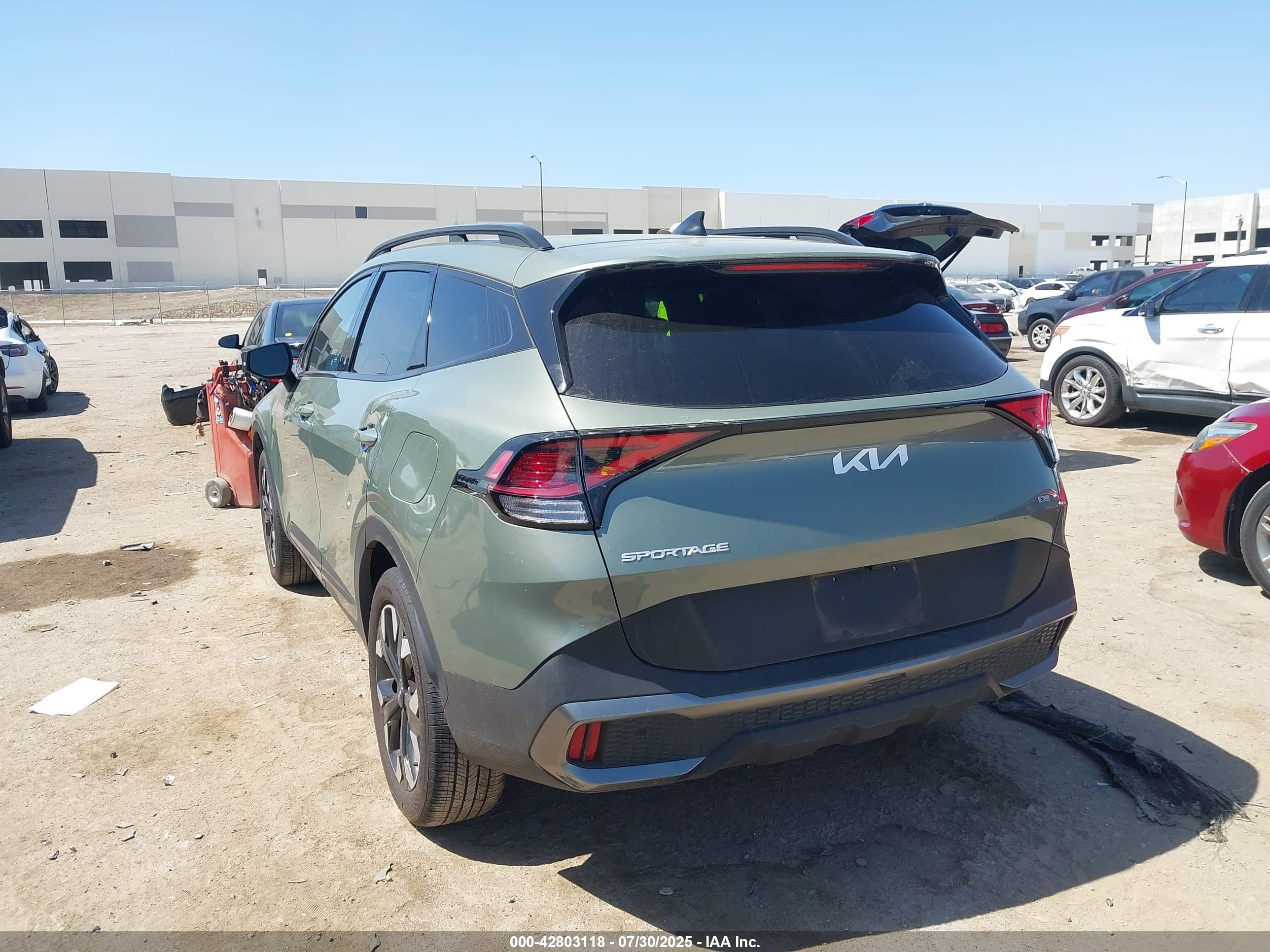 KIA SPORTAGE image 3