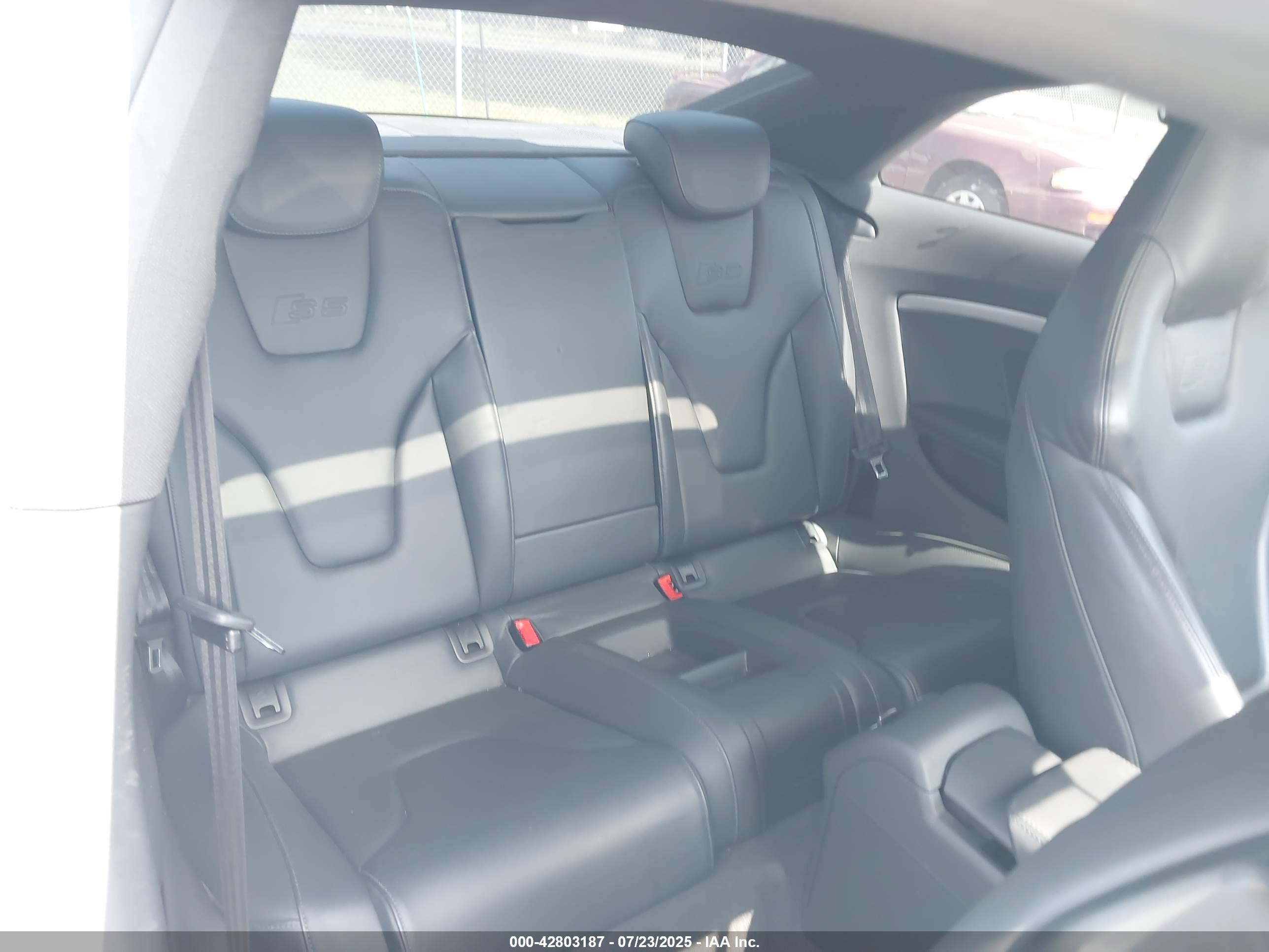 AUDI S5 image 8