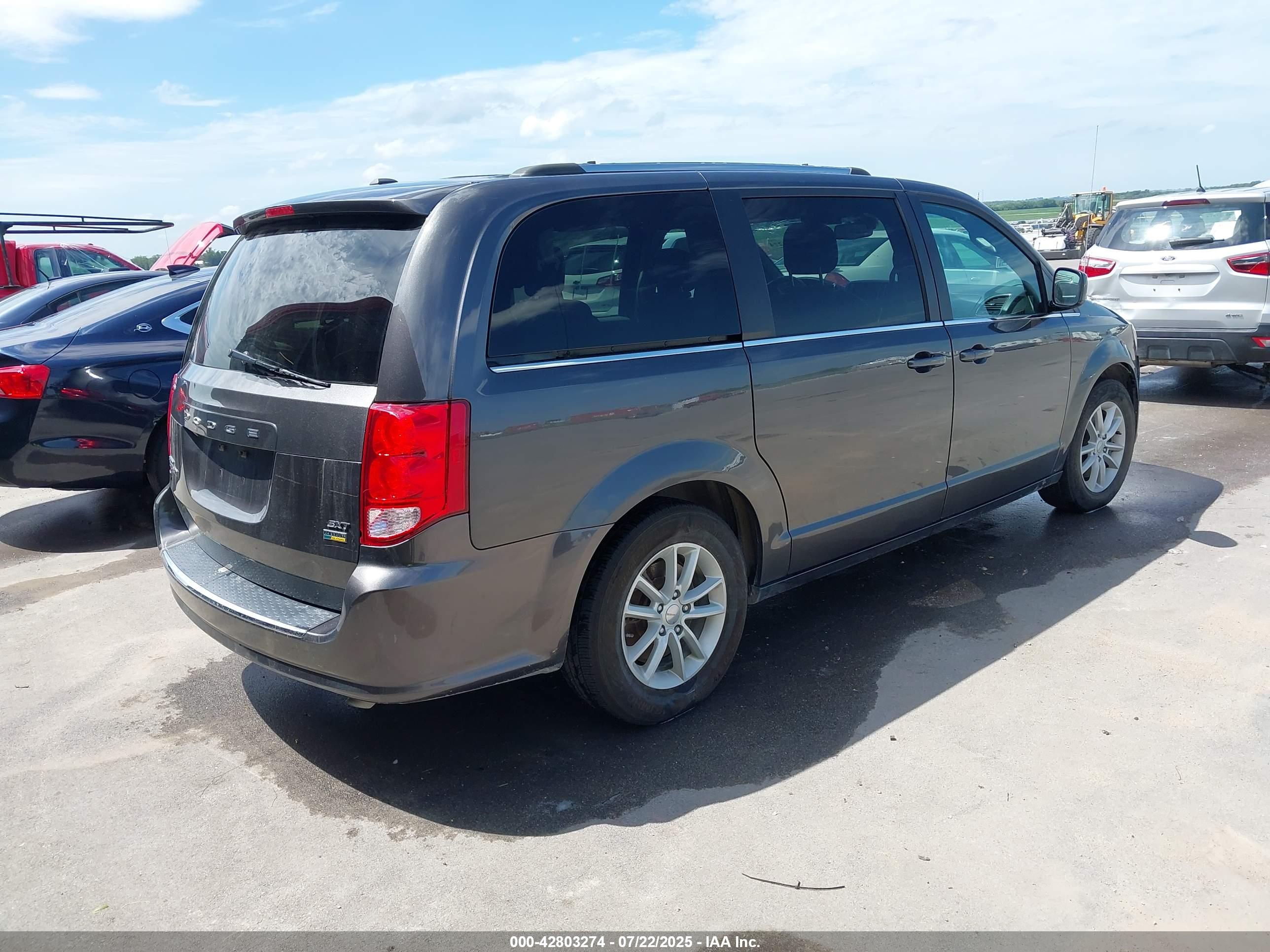 DODGE GRAND image 4
