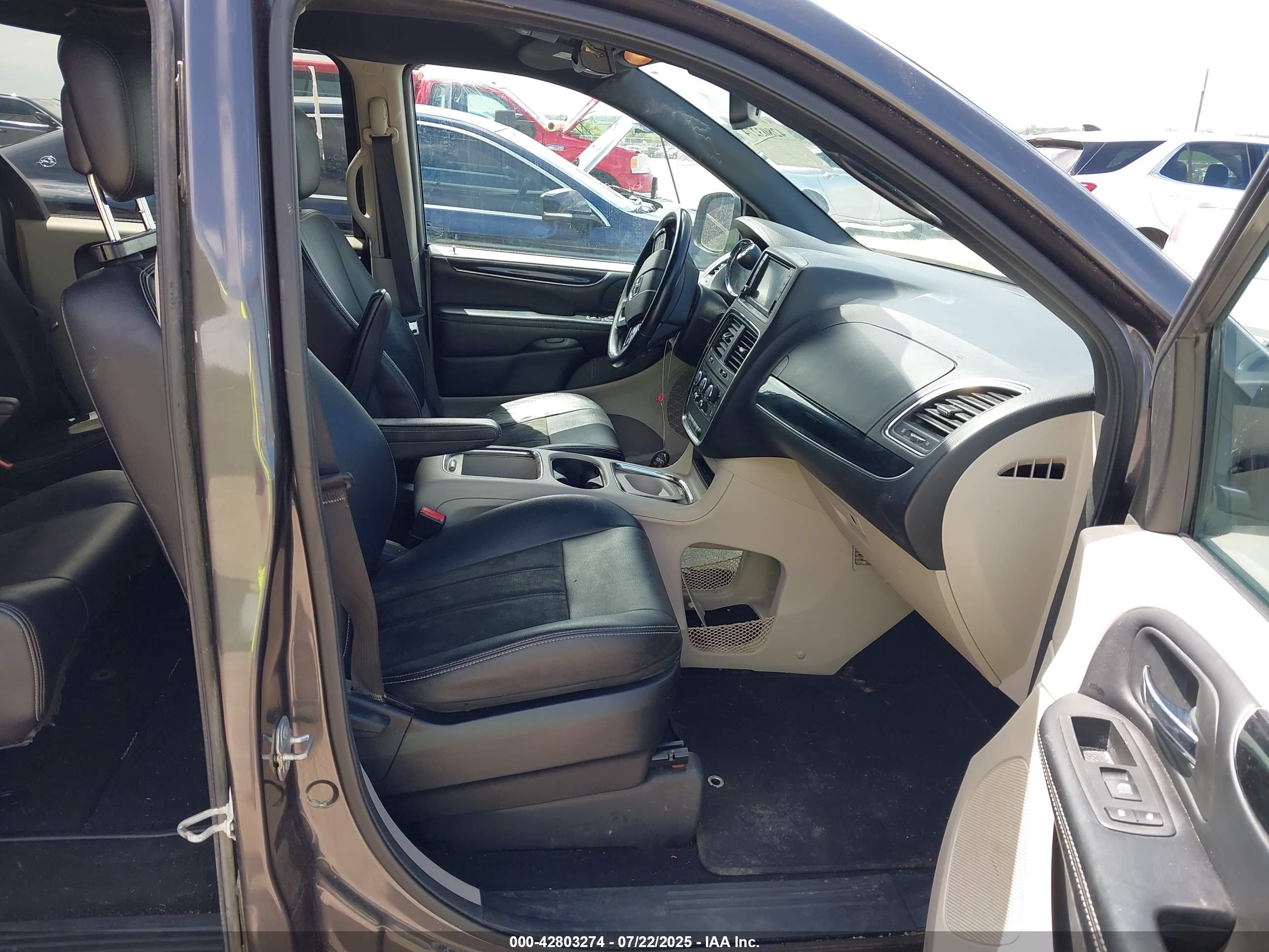 DODGE GRAND image 5