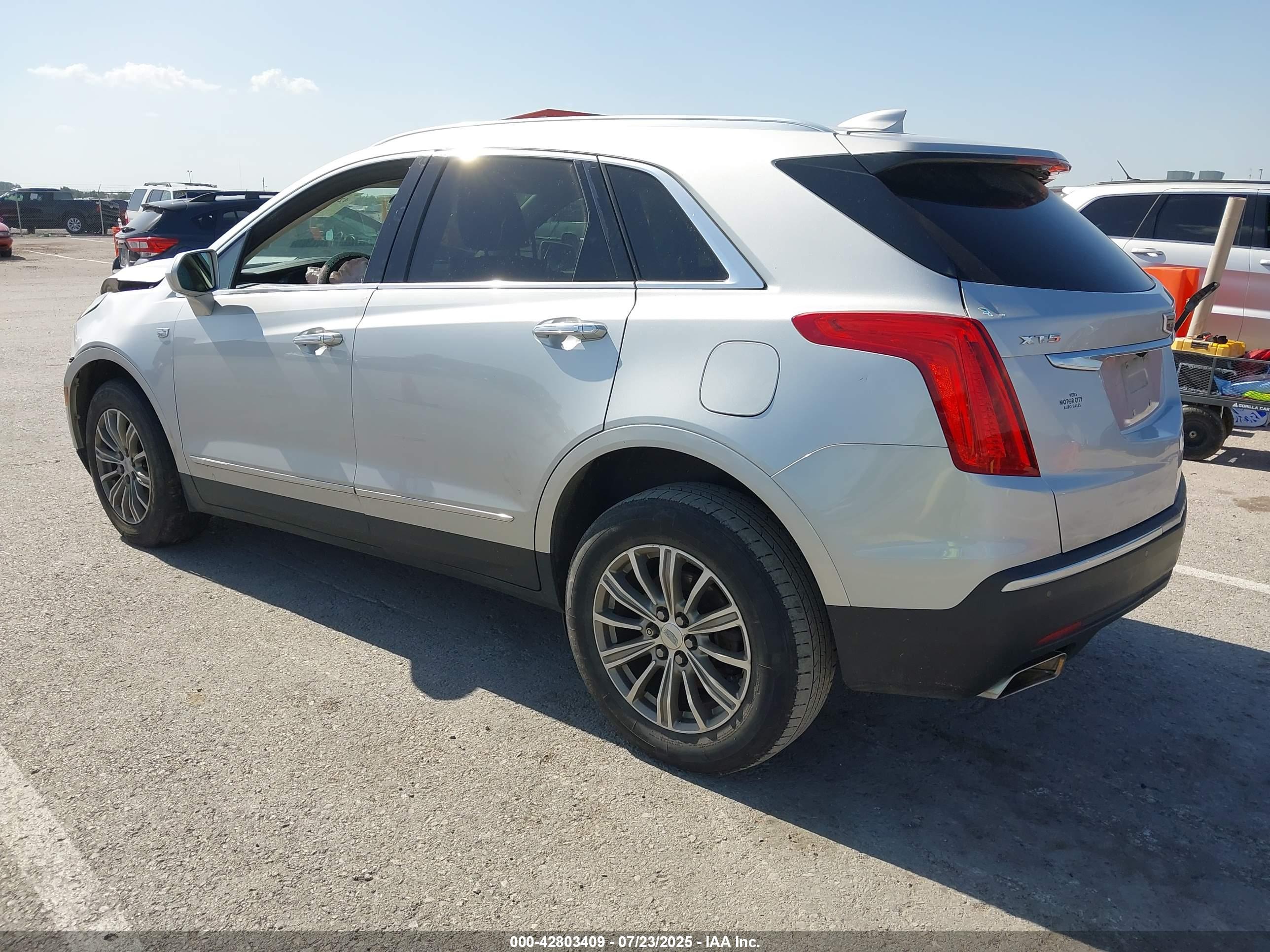 CADILLAC XT5 image 3