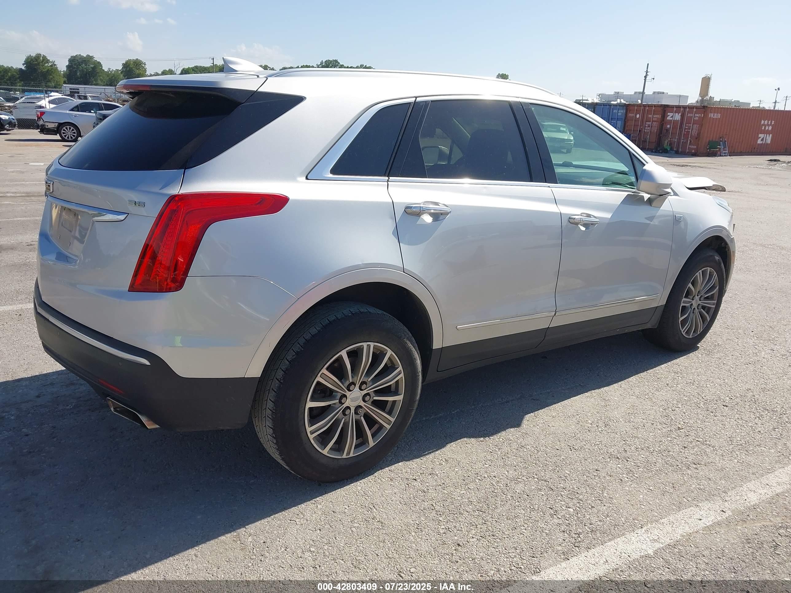 CADILLAC XT5 image 4
