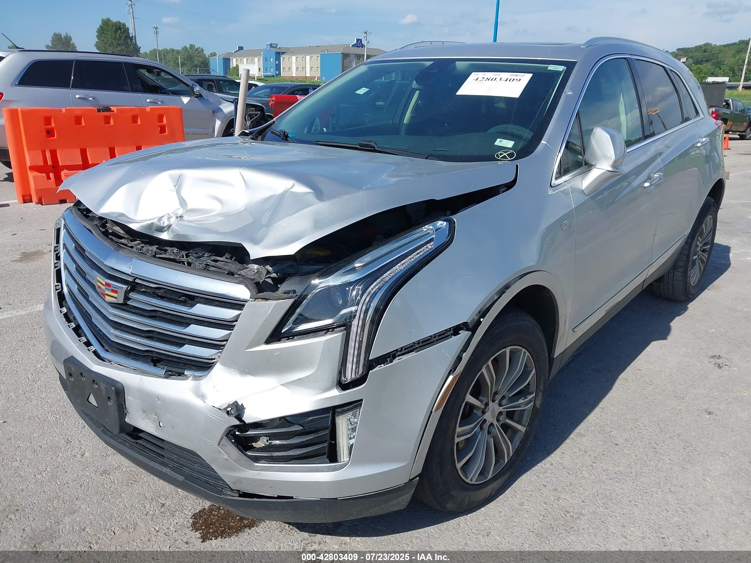 CADILLAC XT5 image 6