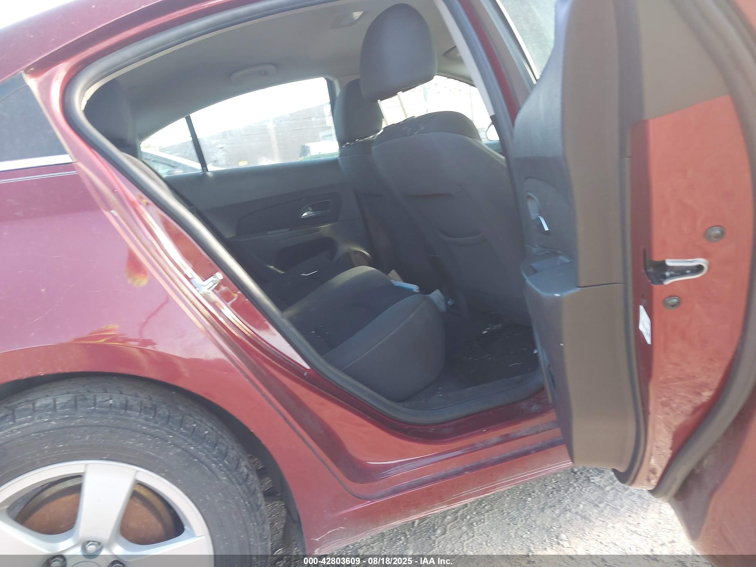 CHEVROLET CRUZE image 8