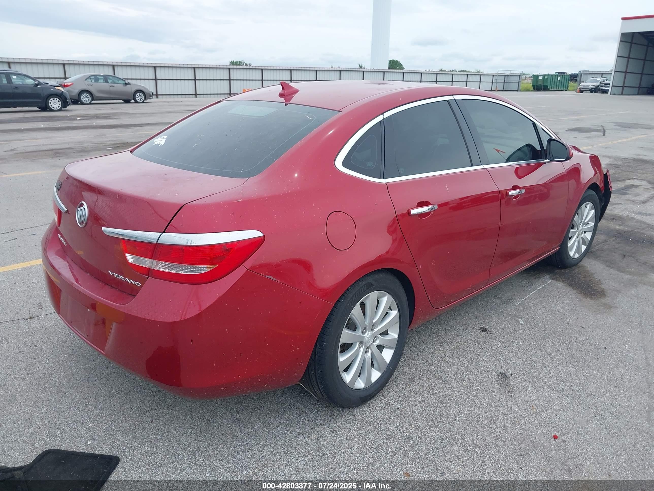 BUICK VERANO image 4
