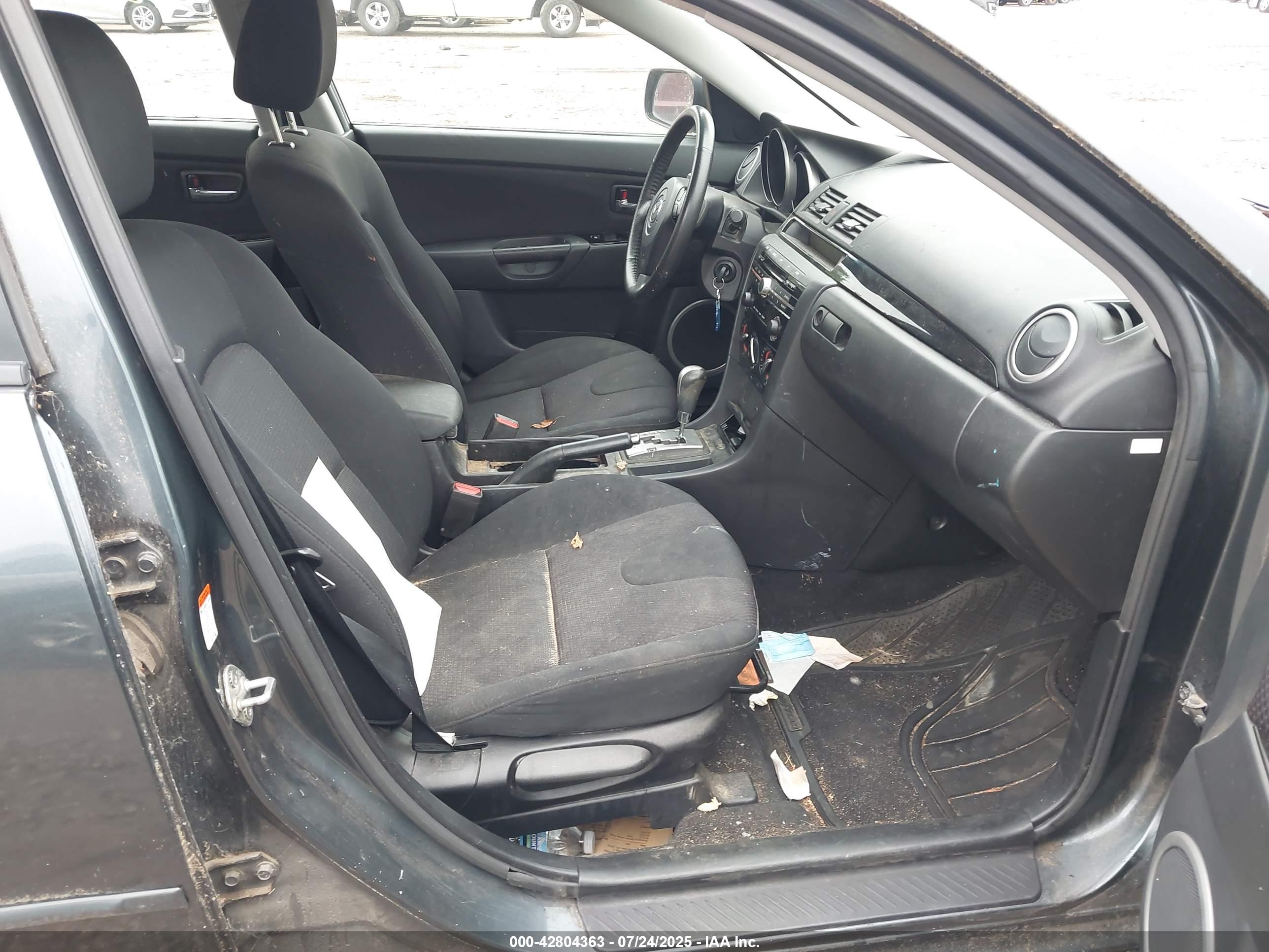 MAZDA MAZDA3 image 5