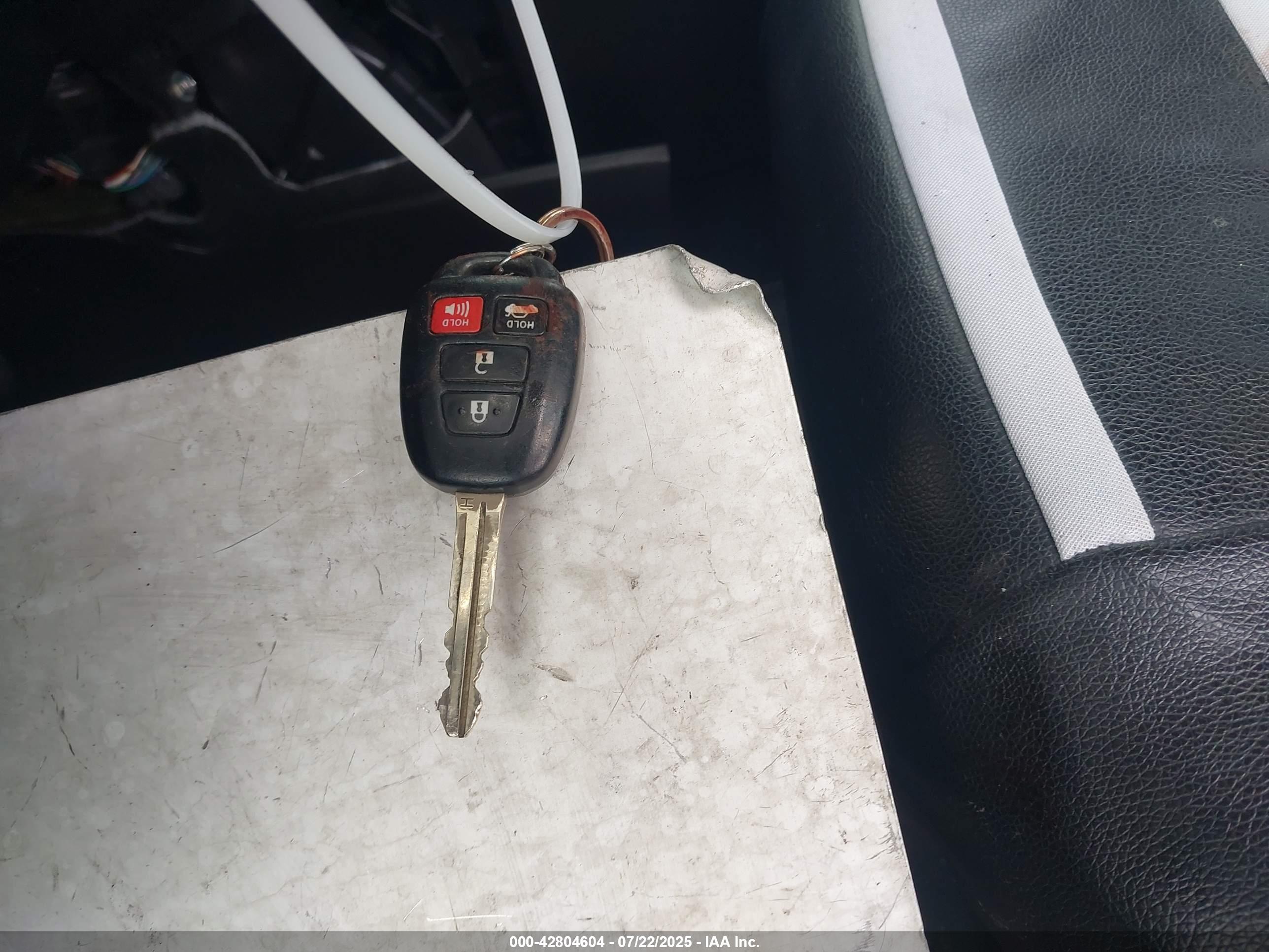 TOYOTA COROLLA image 11