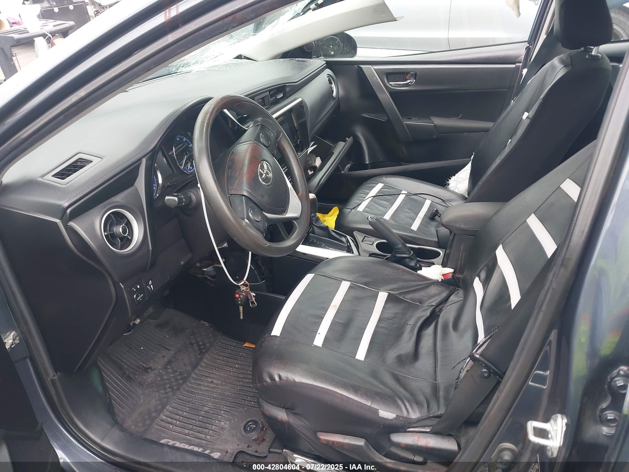 TOYOTA COROLLA image 5