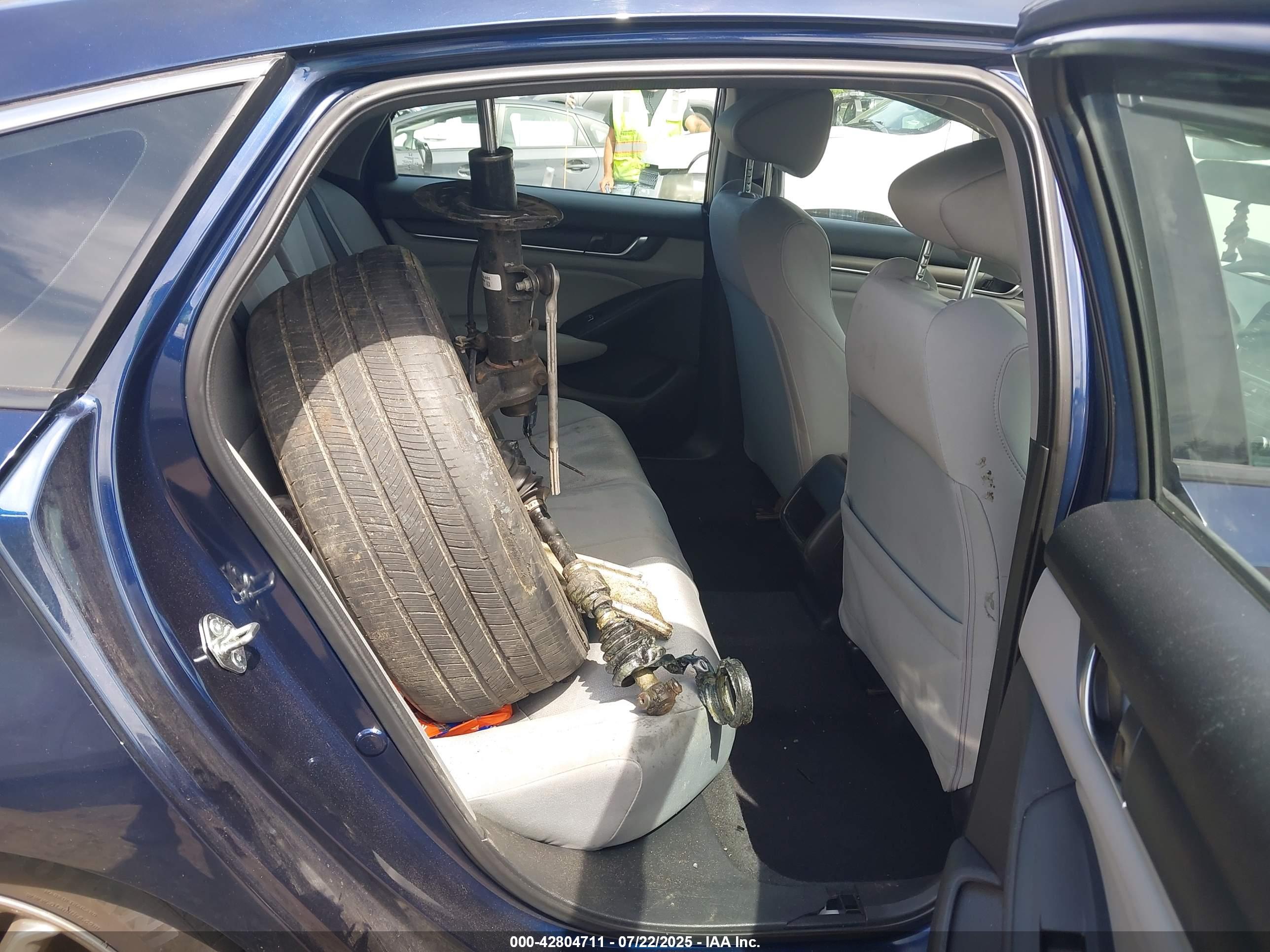 HONDA ACCORD image 8