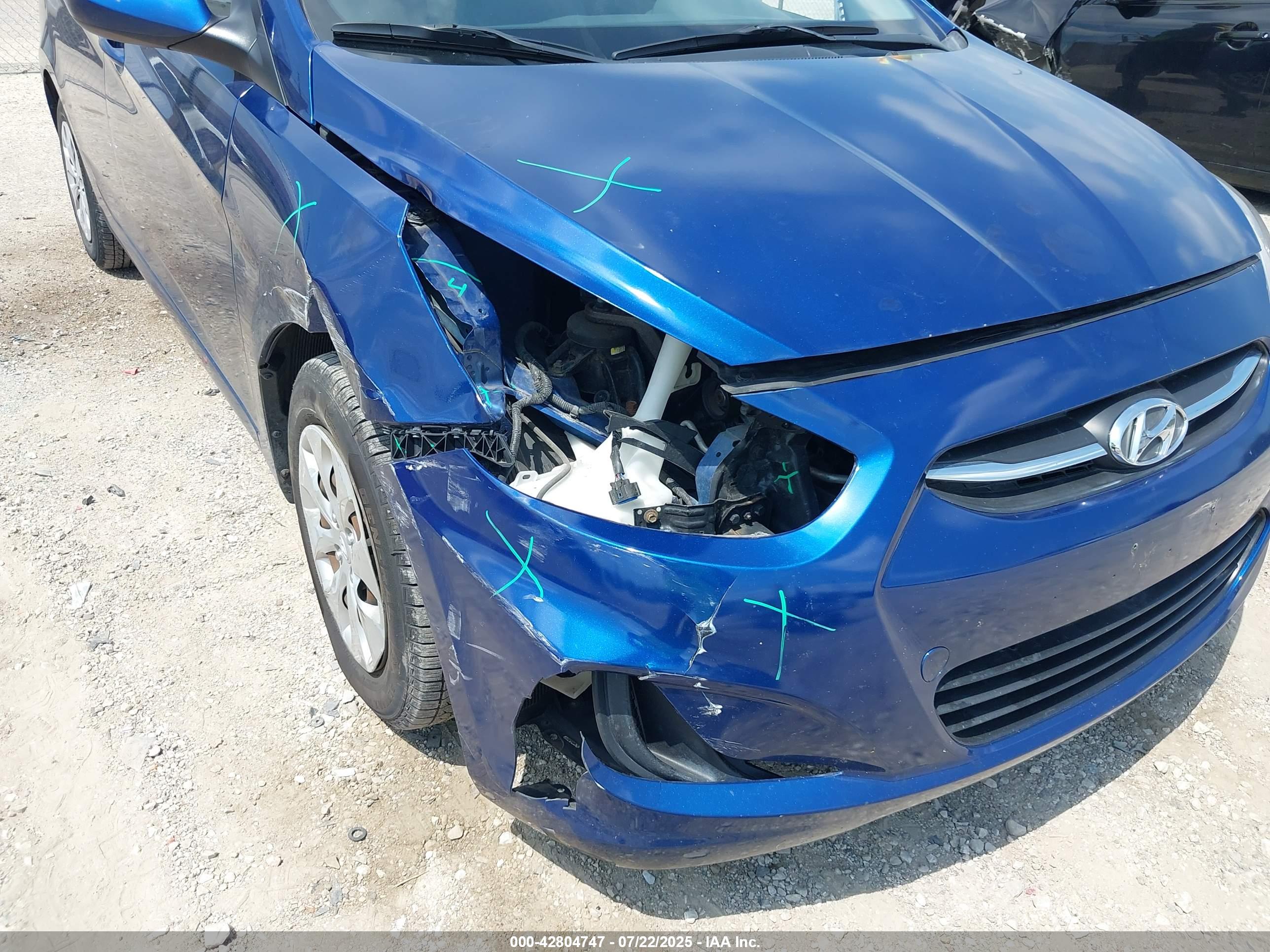 HYUNDAI ACCENT image 6