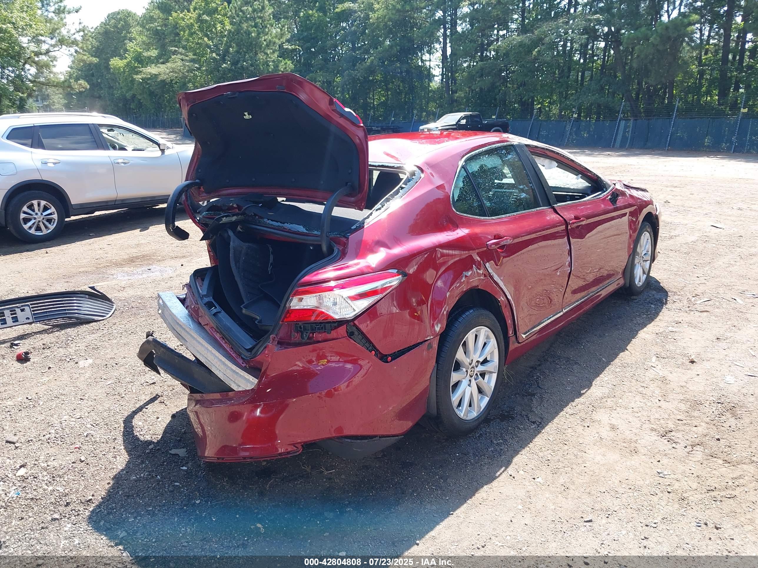TOYOTA CAMRY image 4