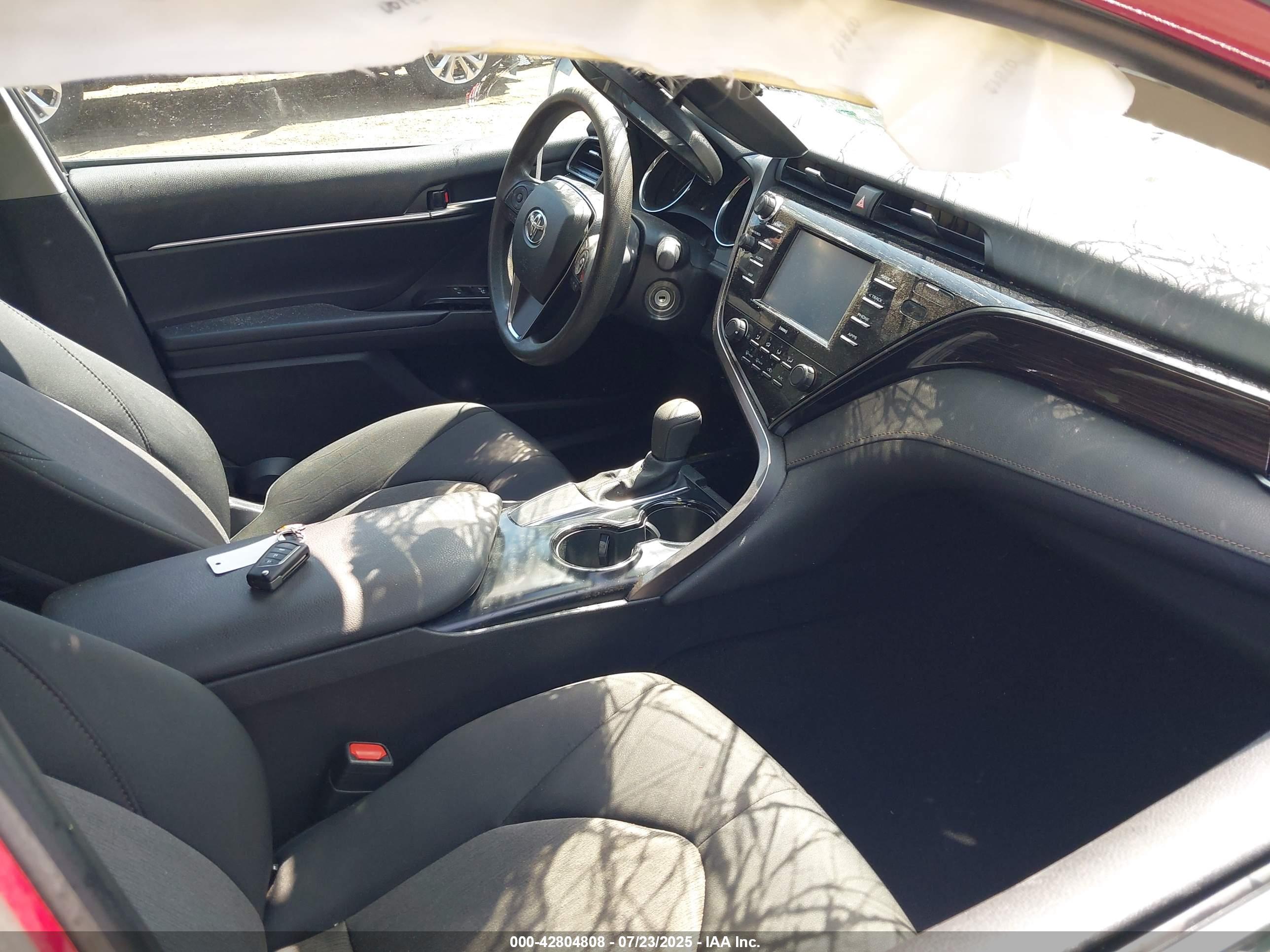 TOYOTA CAMRY image 5