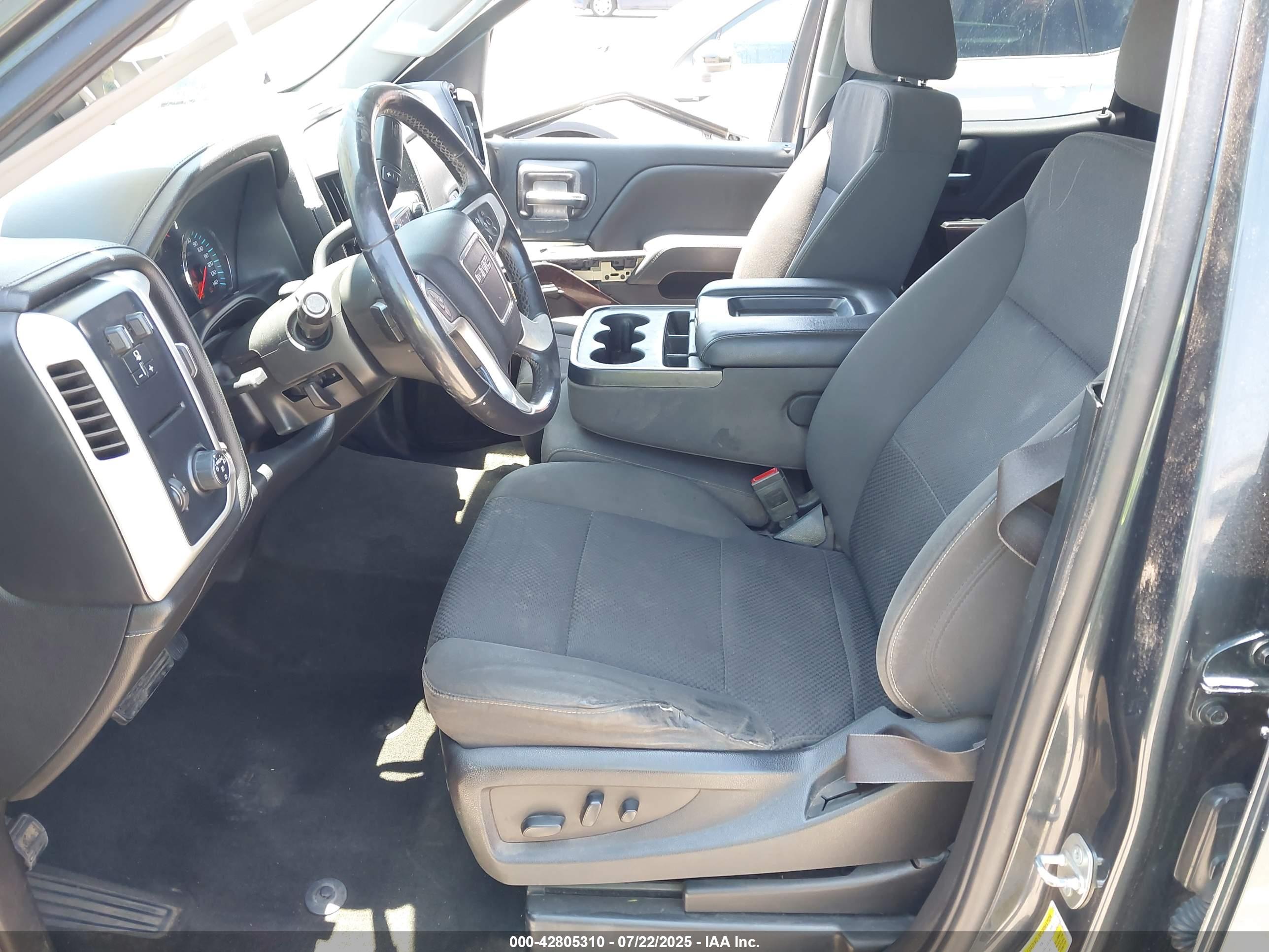 GMC SIERRA image 5