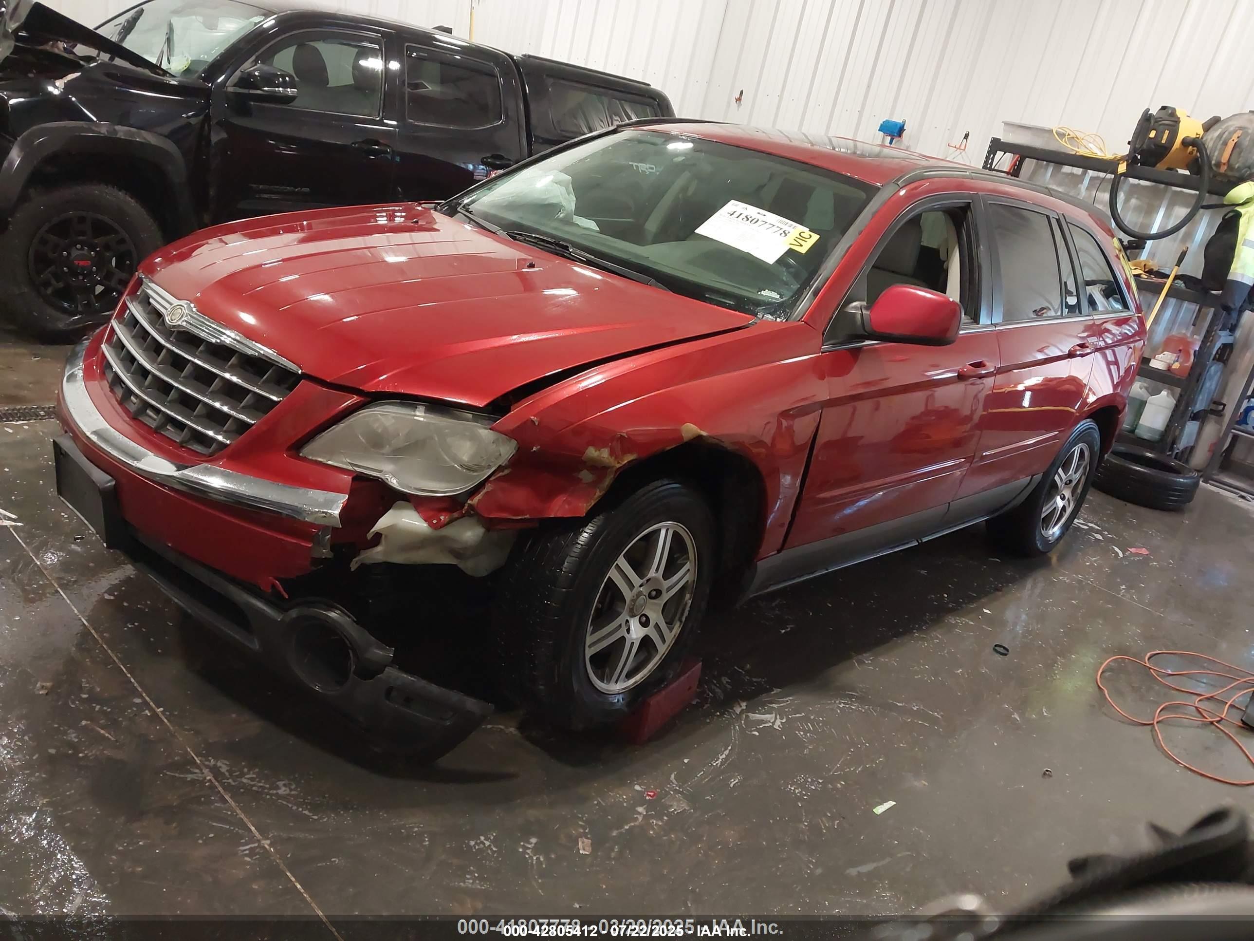CHRYSLER PACIFICA image 2
