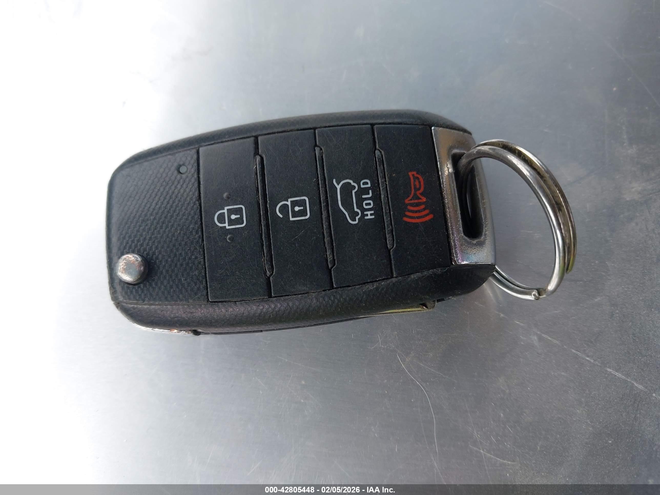 KIA SPORTAGE image 11