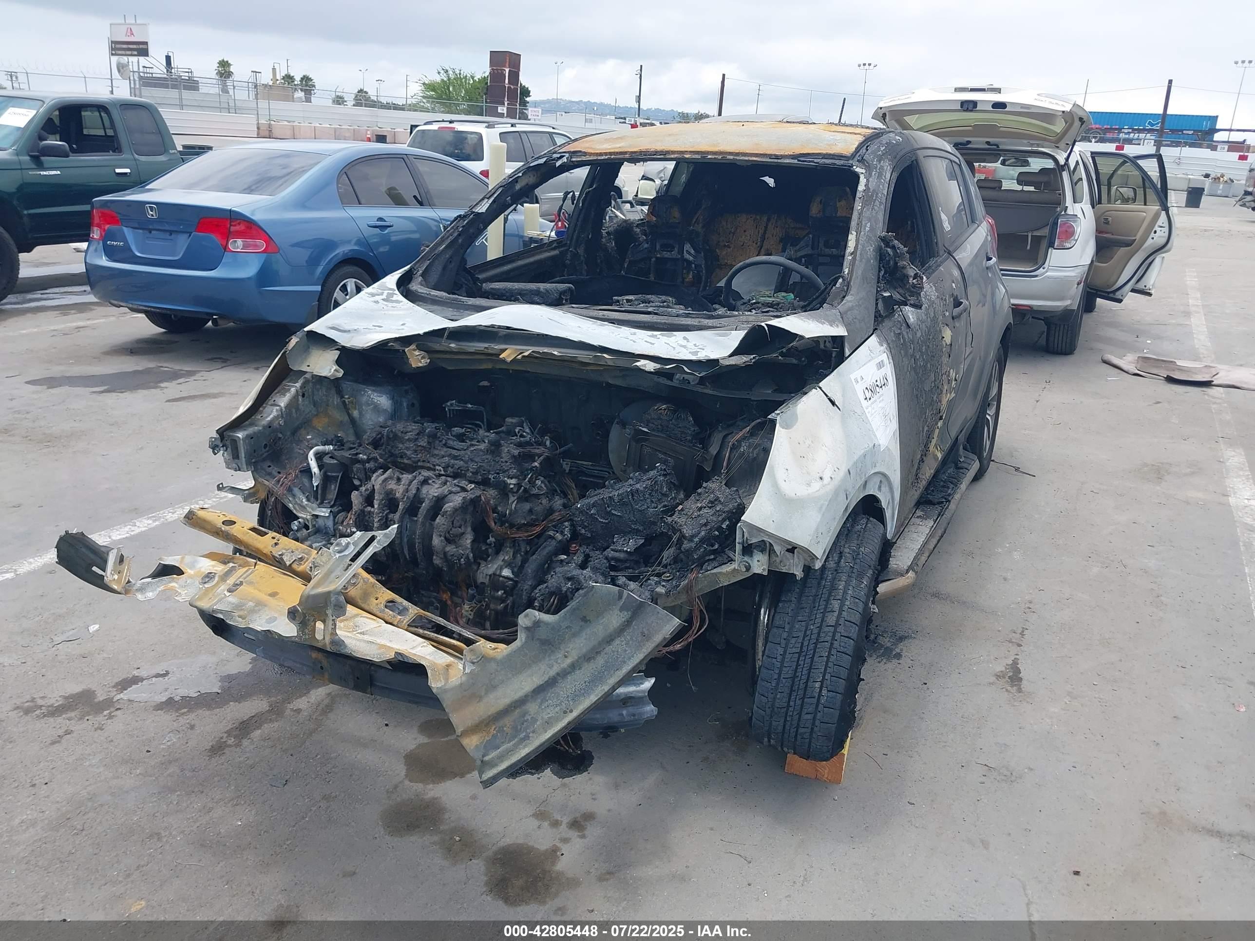 KIA SPORTAGE image 6