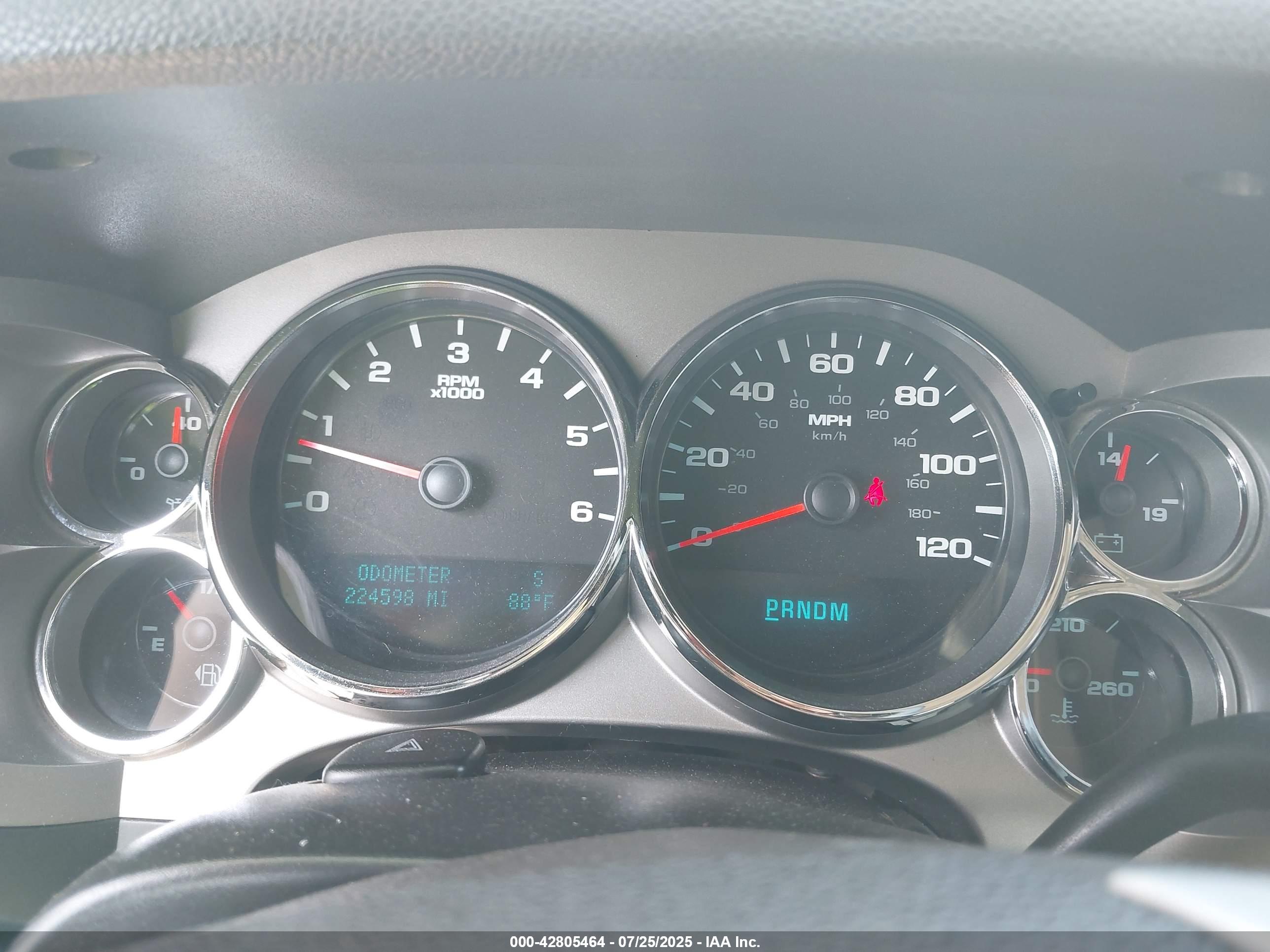 CHEVROLET SILVERADO image 7