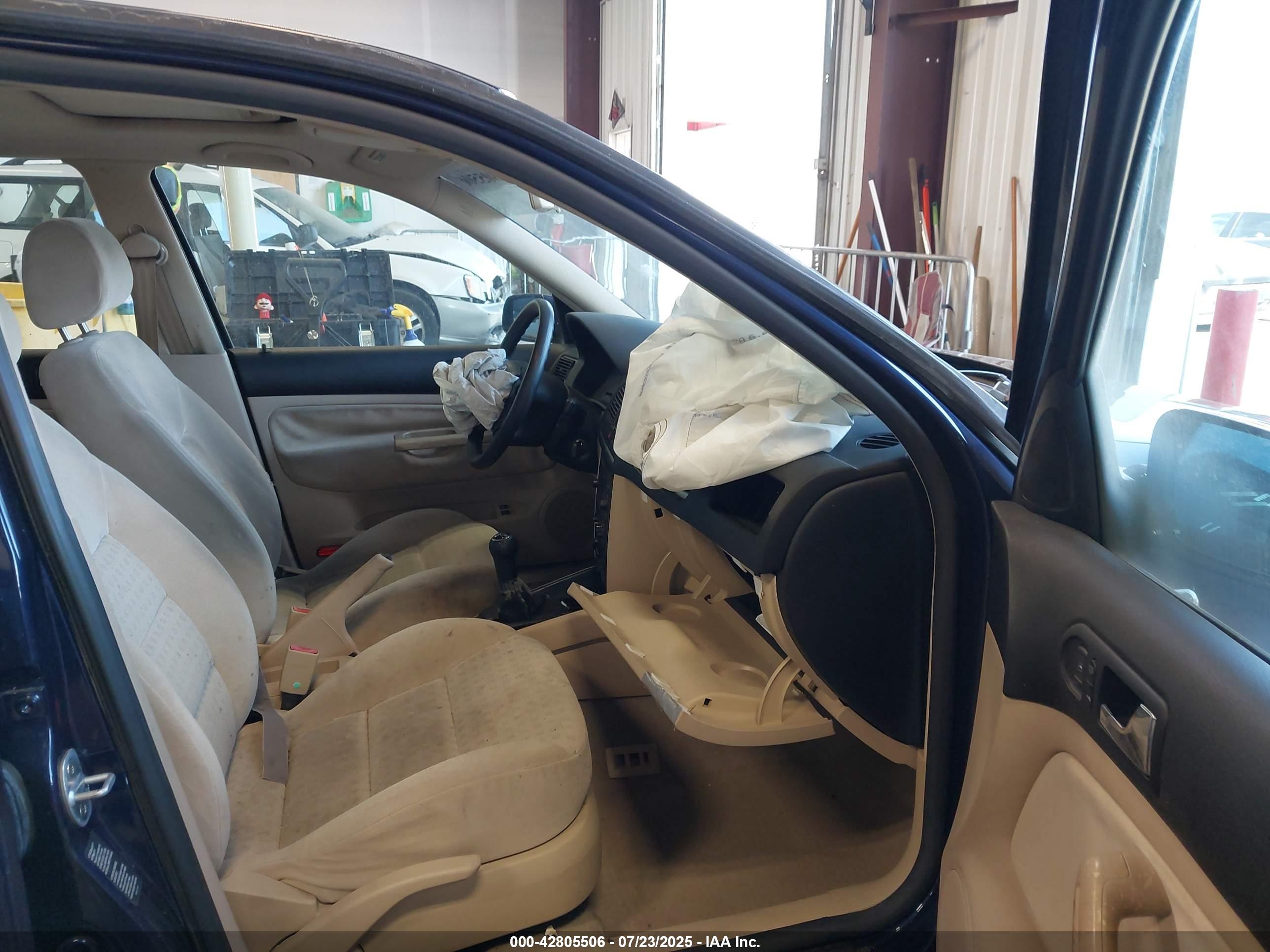 VOLKSWAGEN GOLF image 5