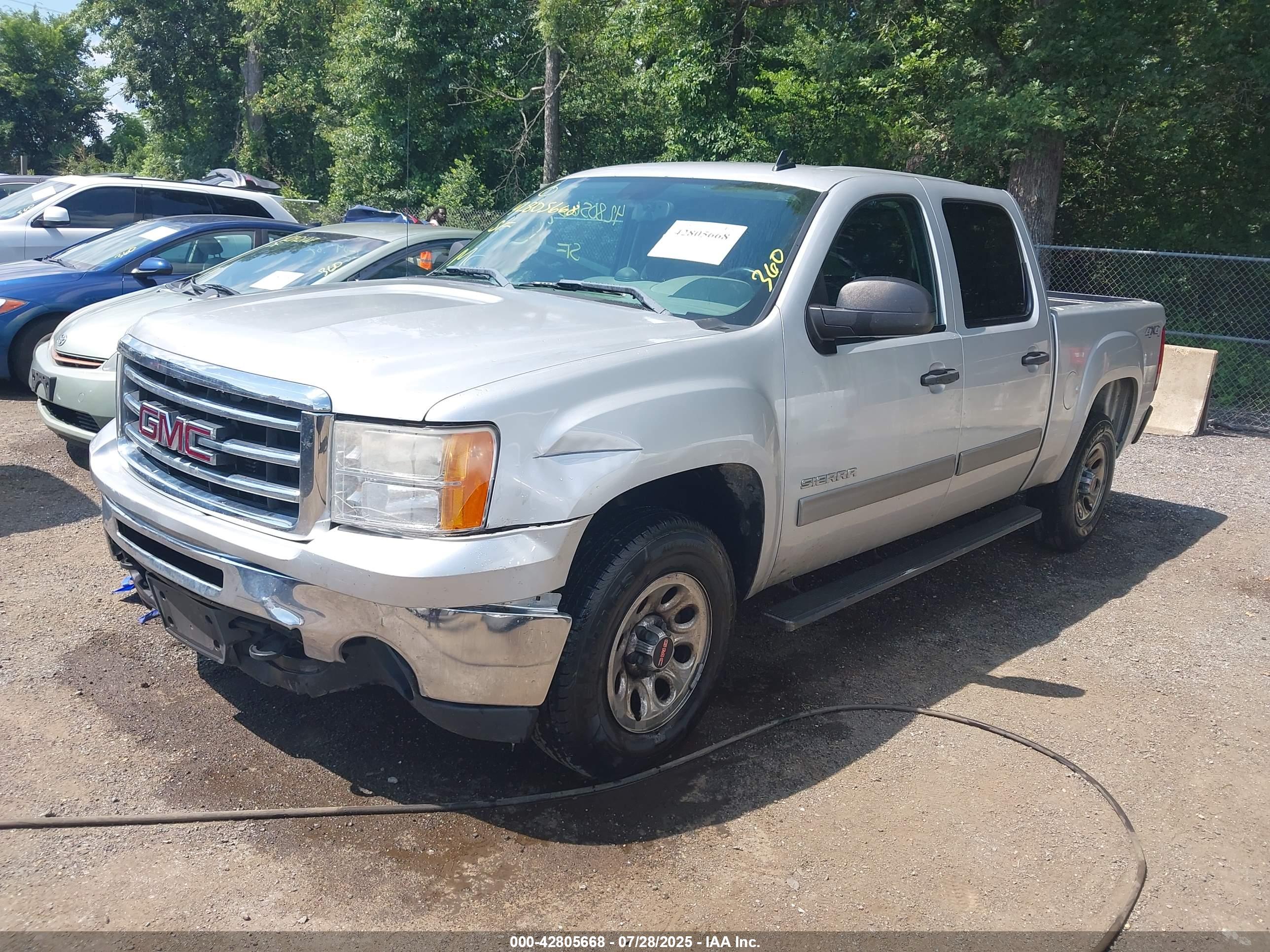 GMC SIERRA image 2