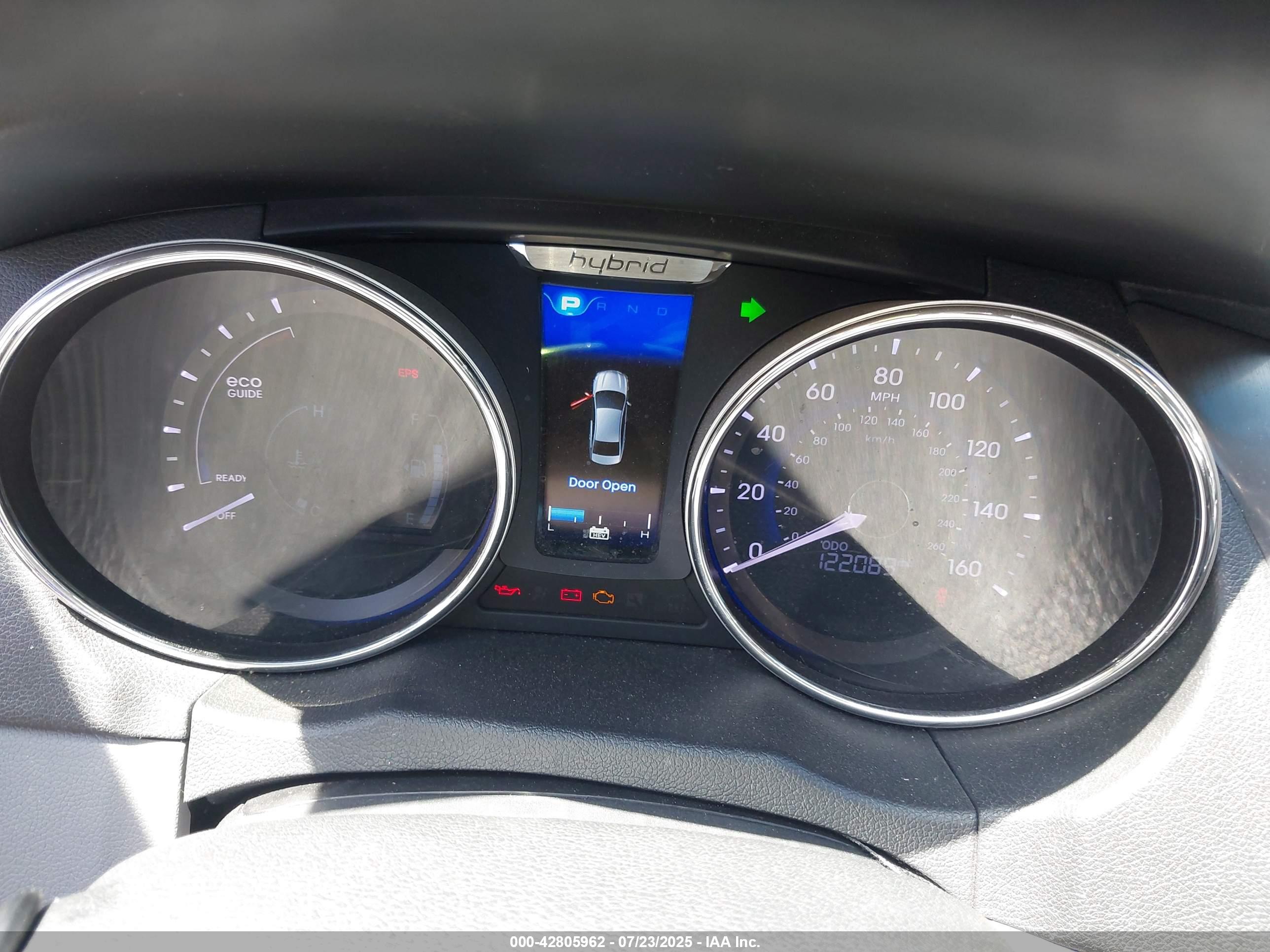 HYUNDAI SONATA image 7