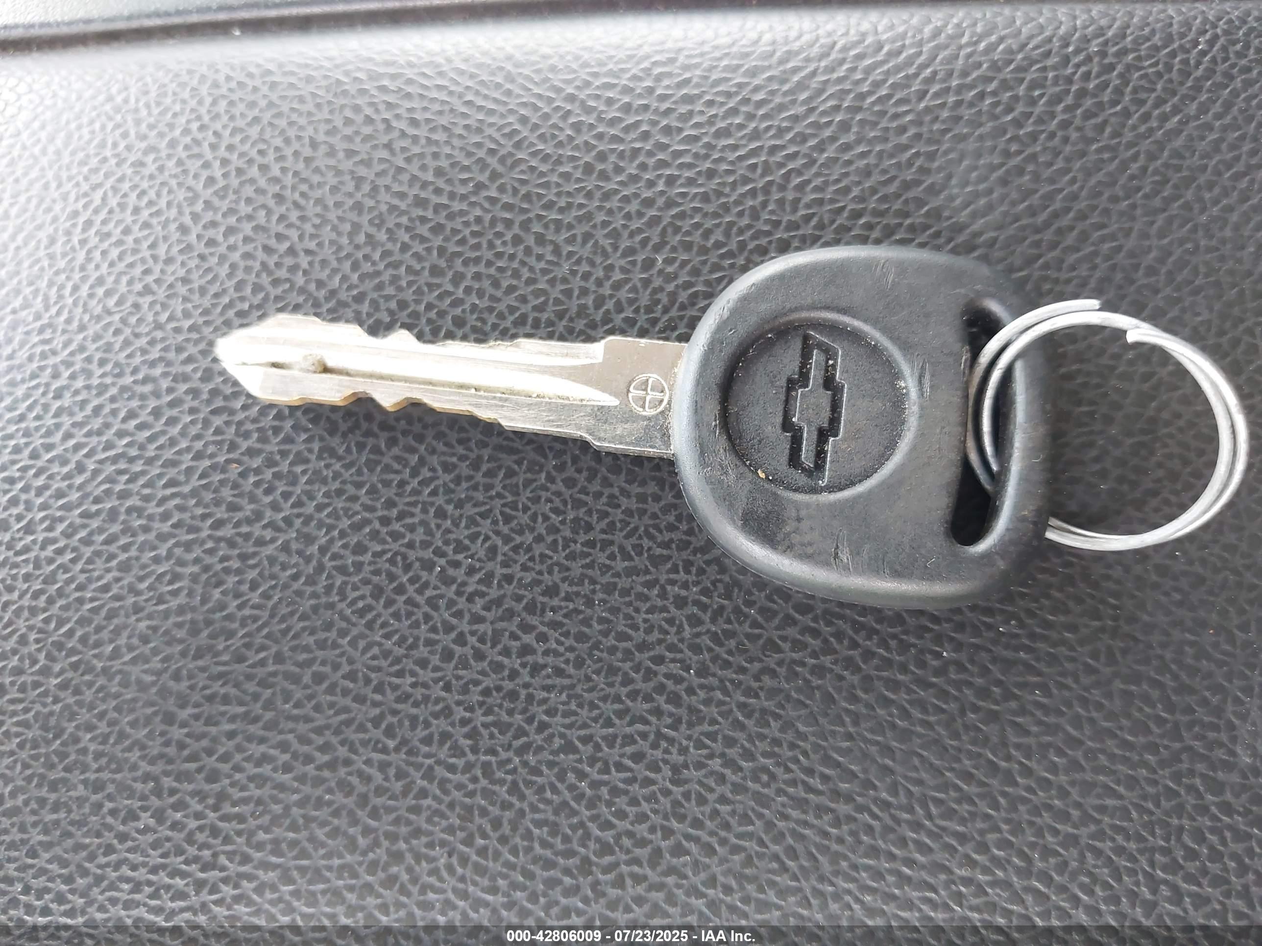 CHEVROLET TAHOE image 11