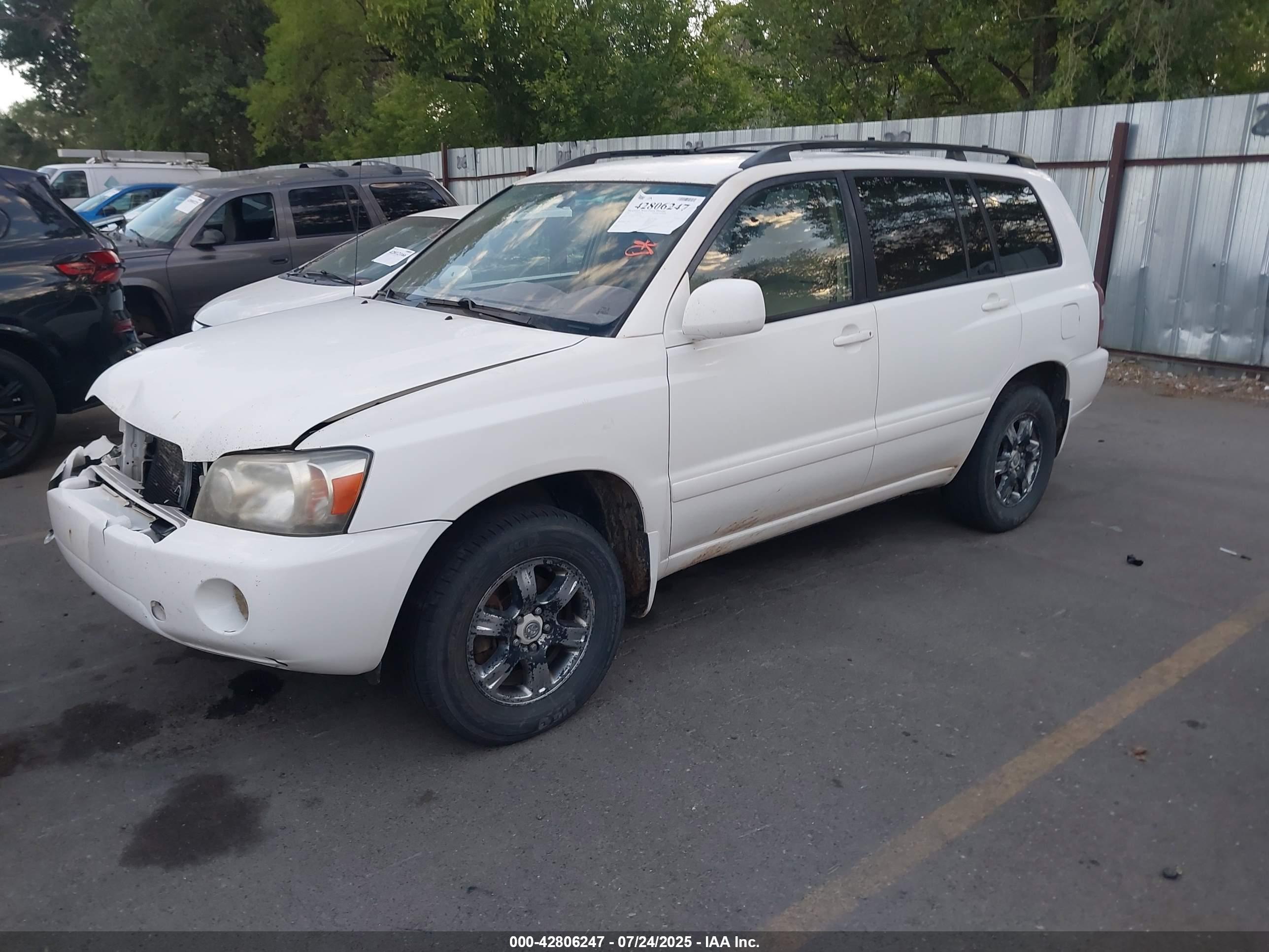 TOYOTA HIGHLANDER image 2