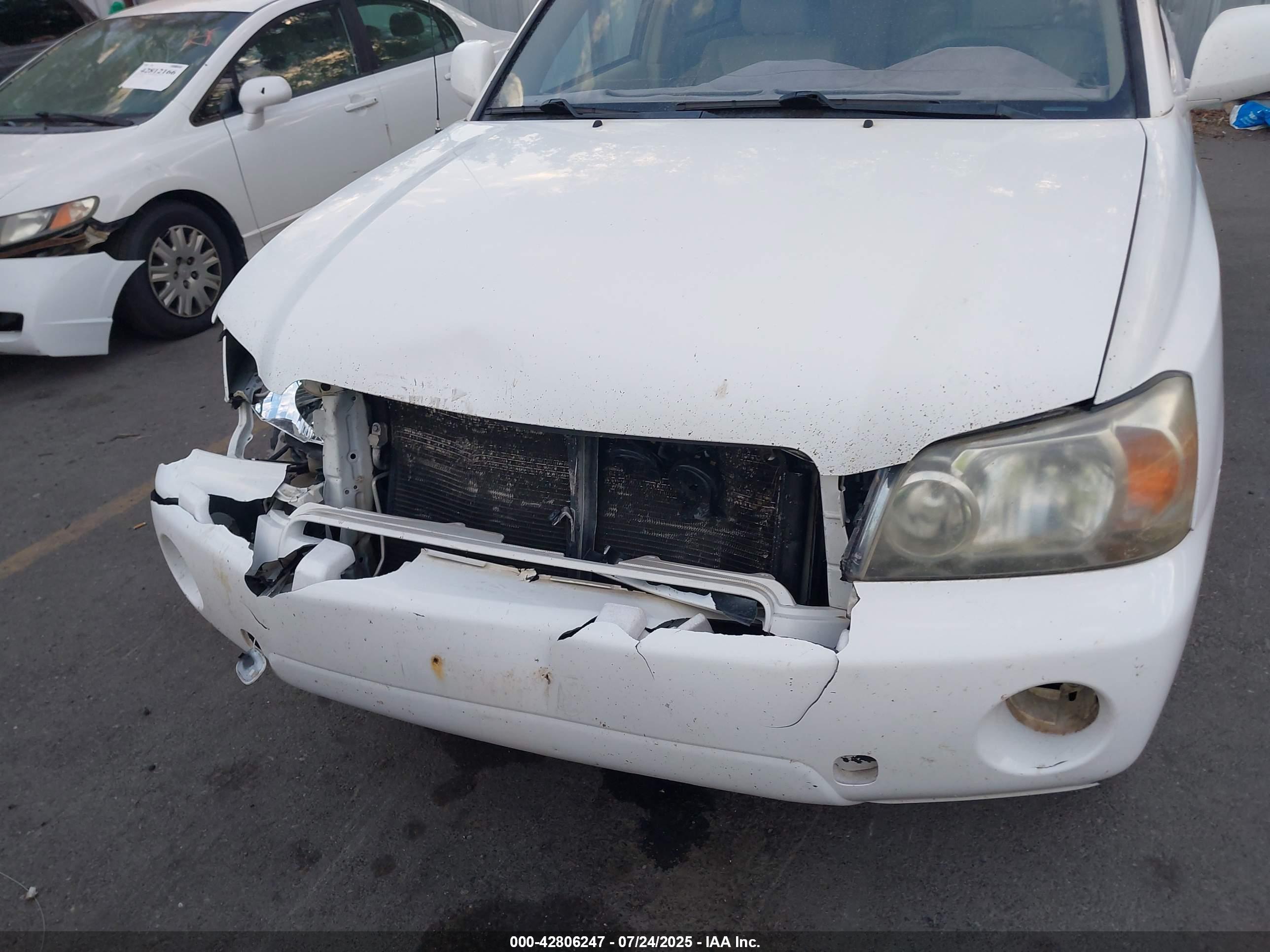 TOYOTA HIGHLANDER image 6