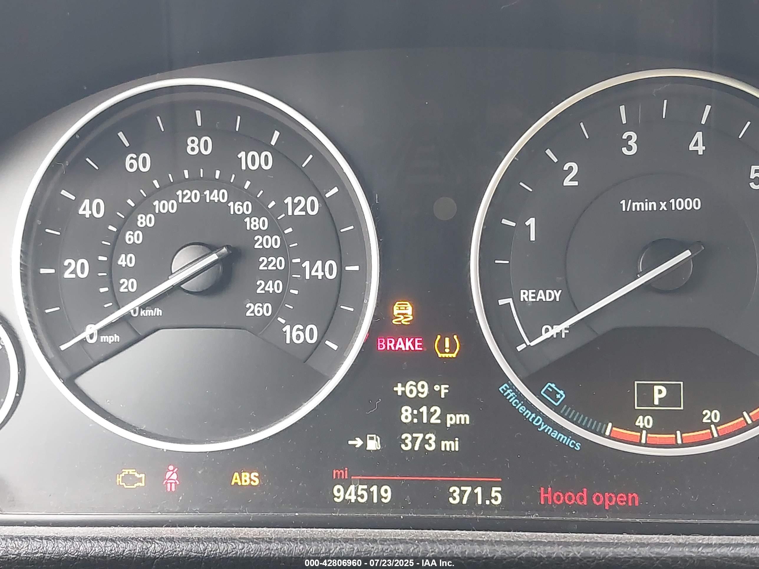BMW 320I image 7