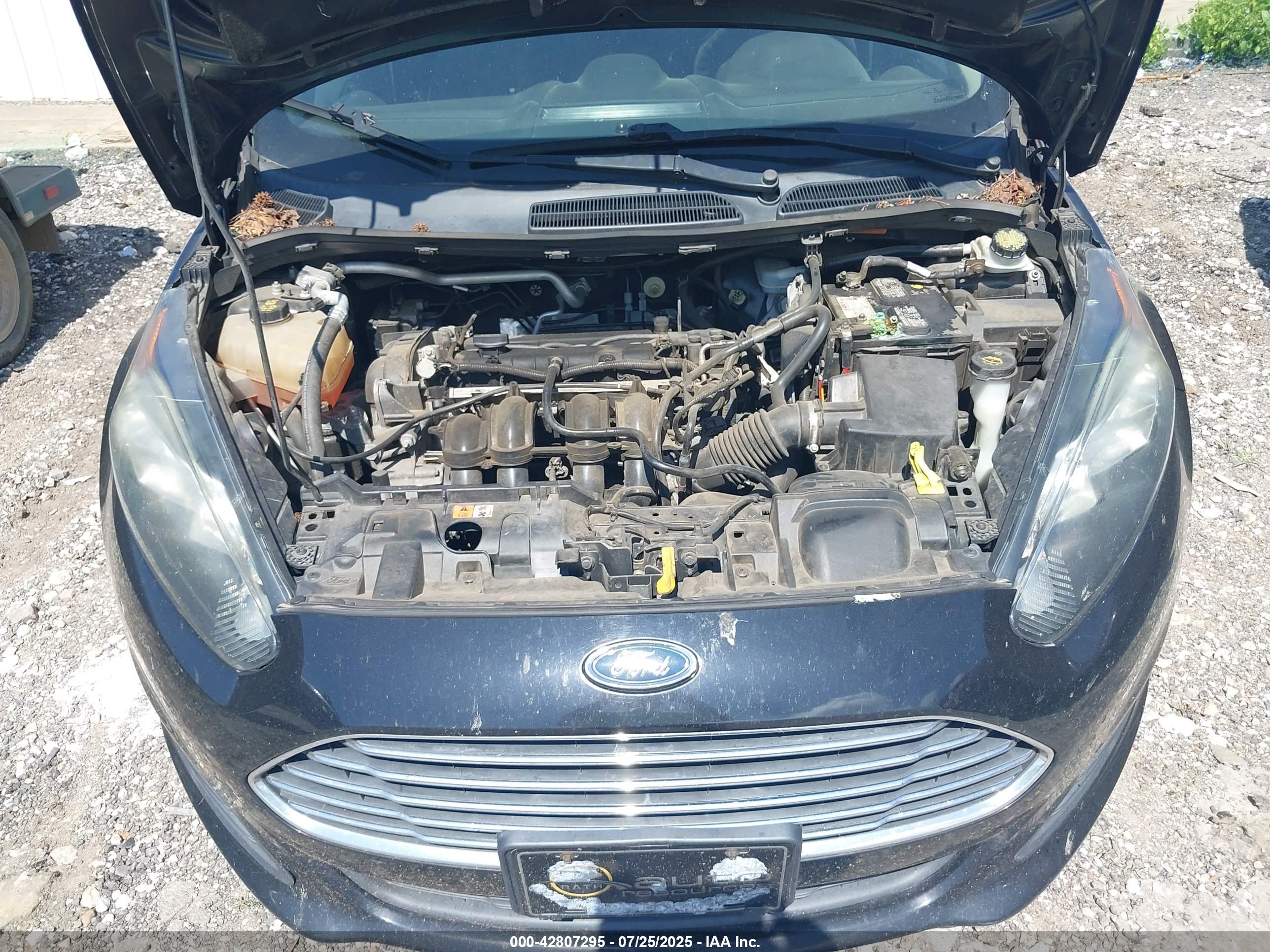 FORD FIESTA image 10