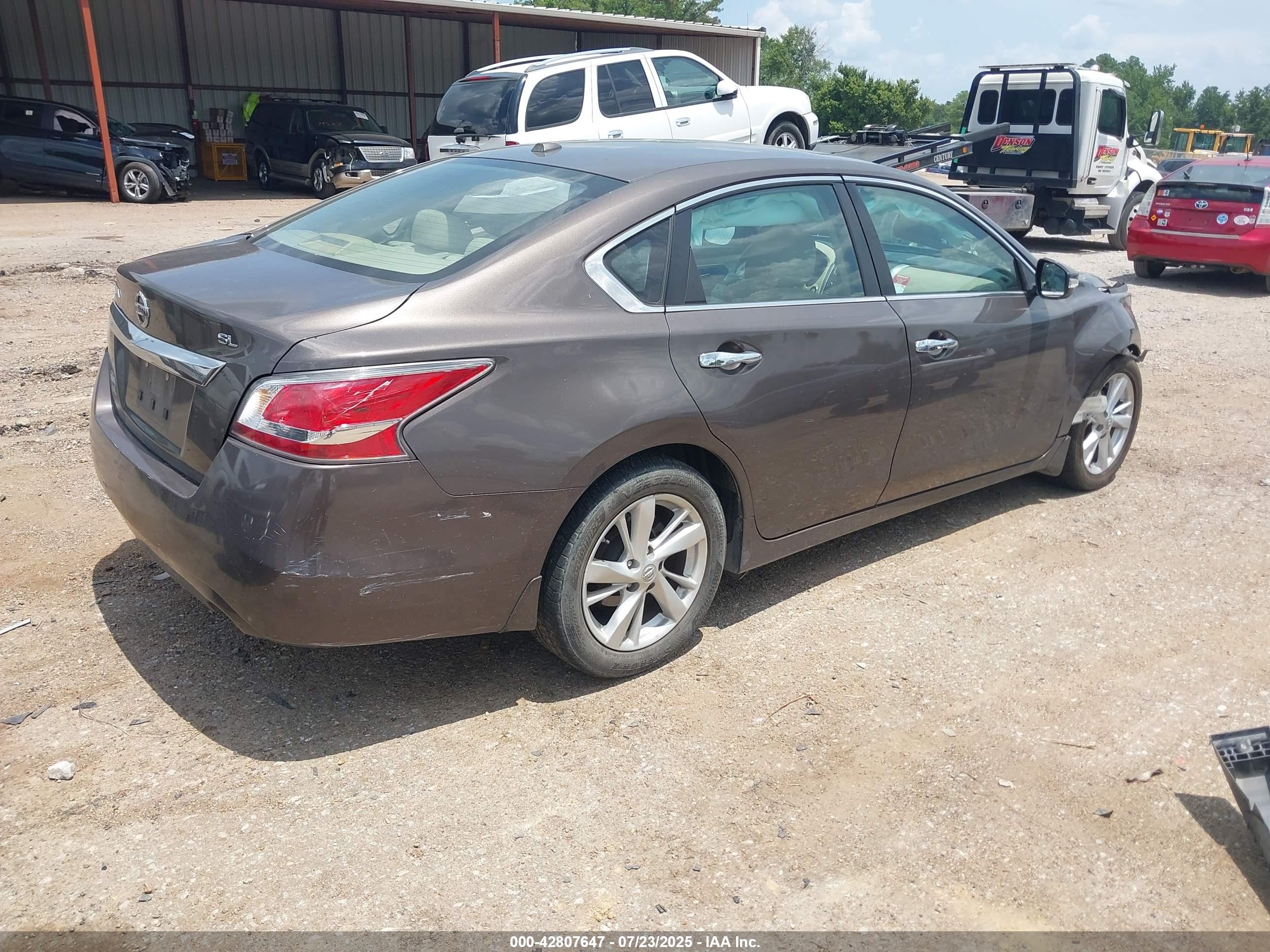 NISSAN ALTIMA image 4