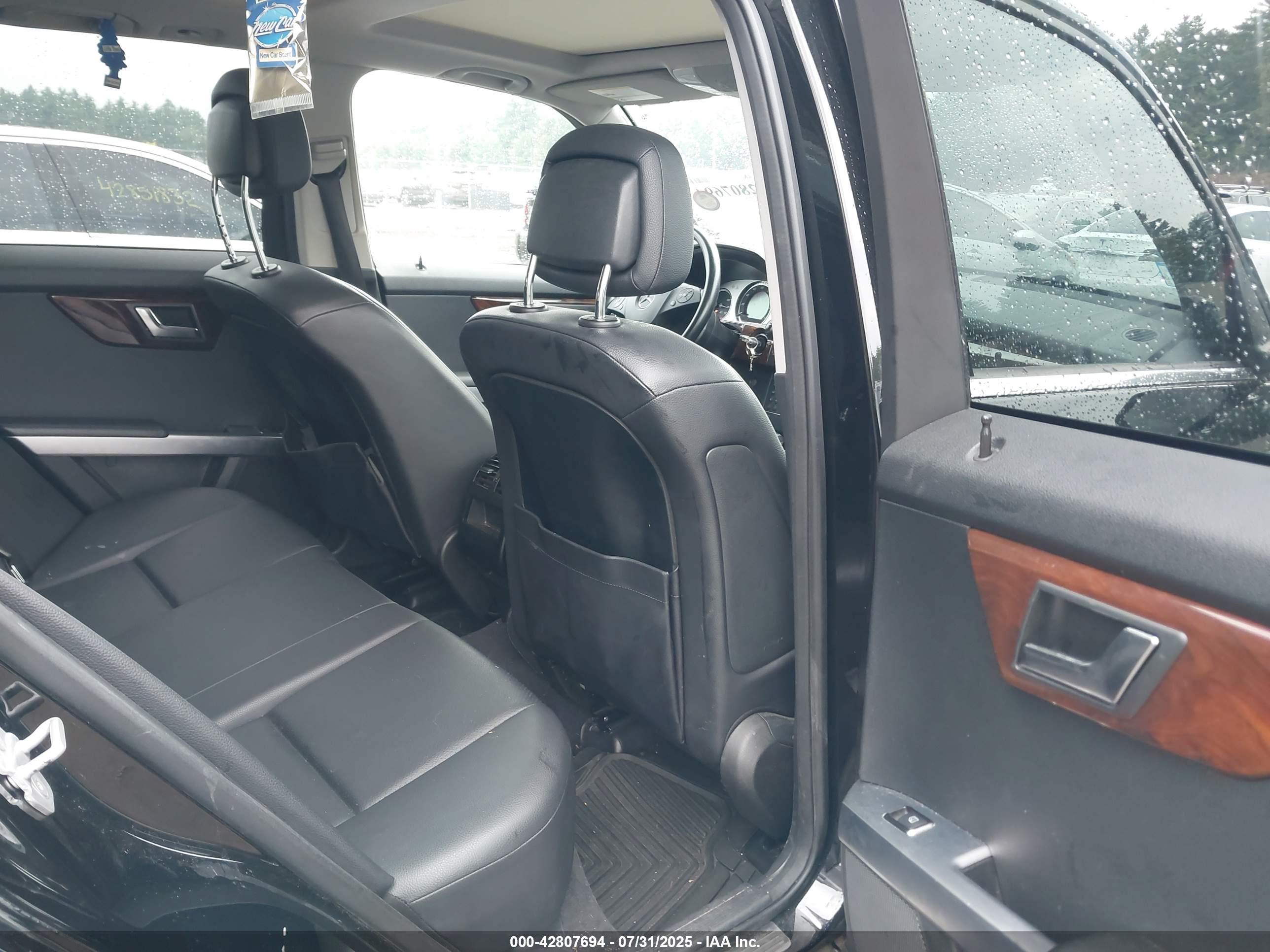 MERCEDES-BENZ GLK image 8