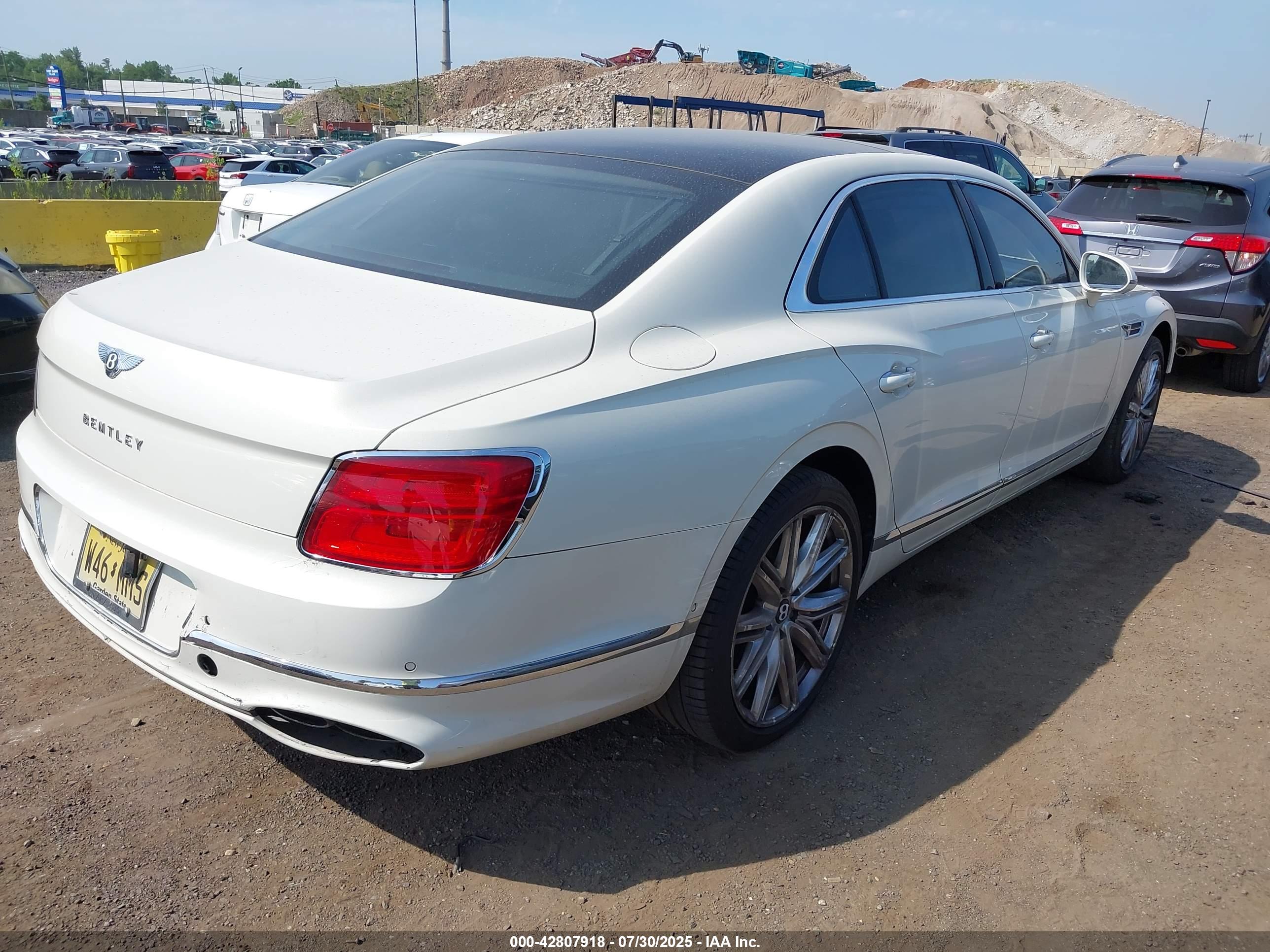 BENTLEY FLYING image 4
