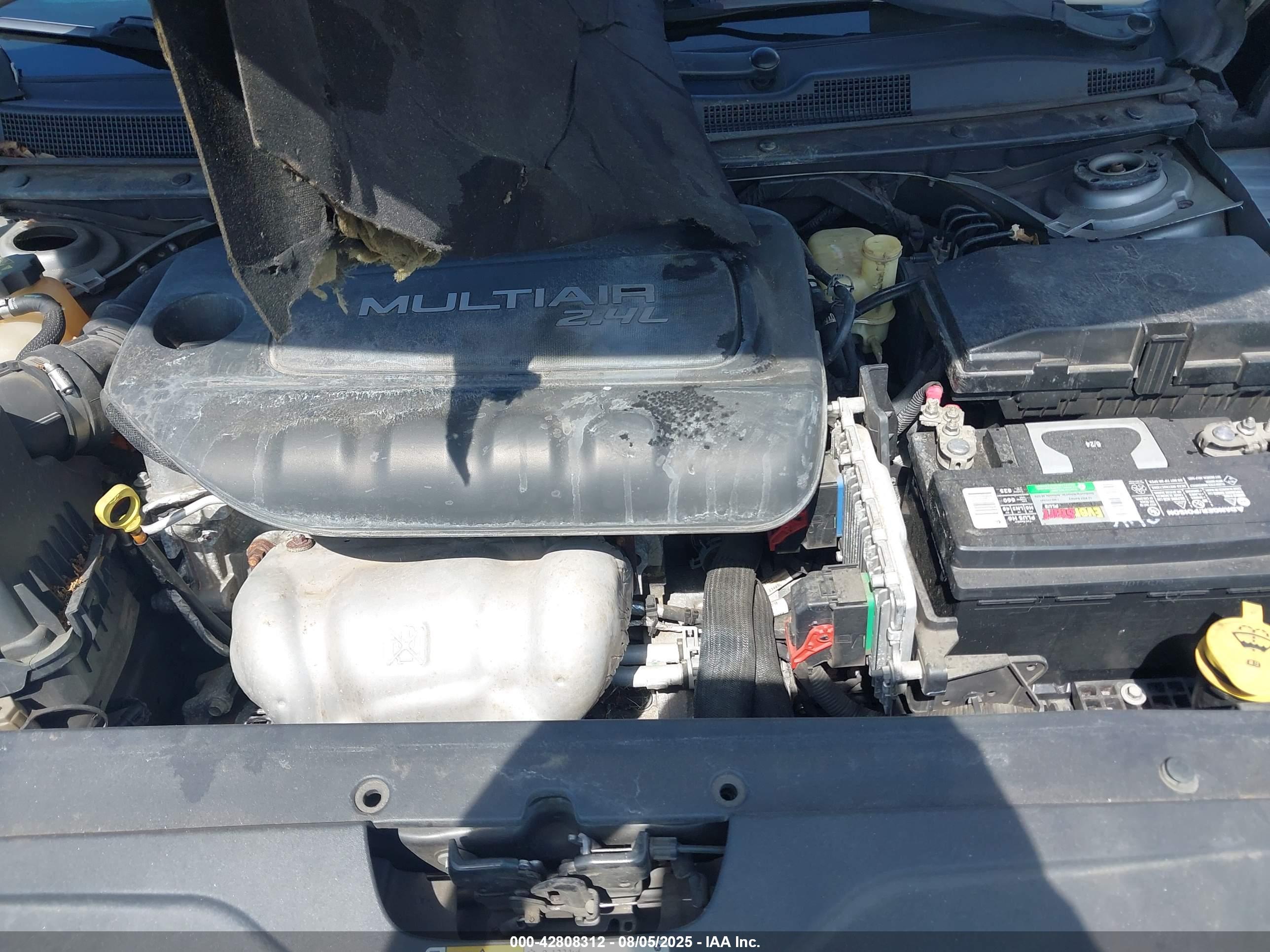 CHRYSLER 200 image 10