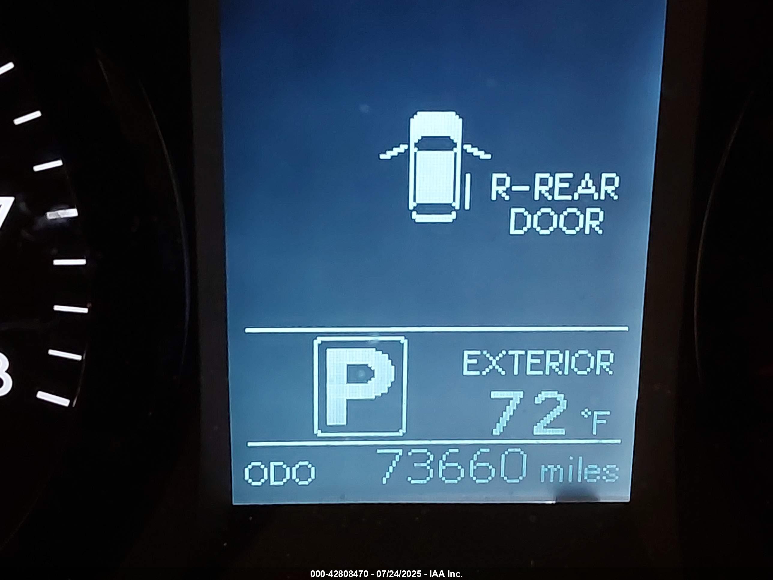 TOYOTA SIENNA image 7
