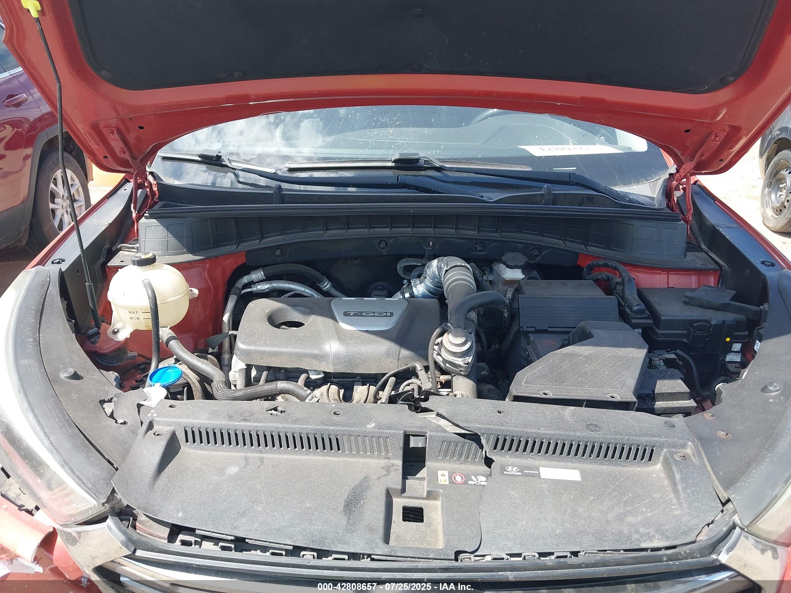 HYUNDAI TUCSON image 10