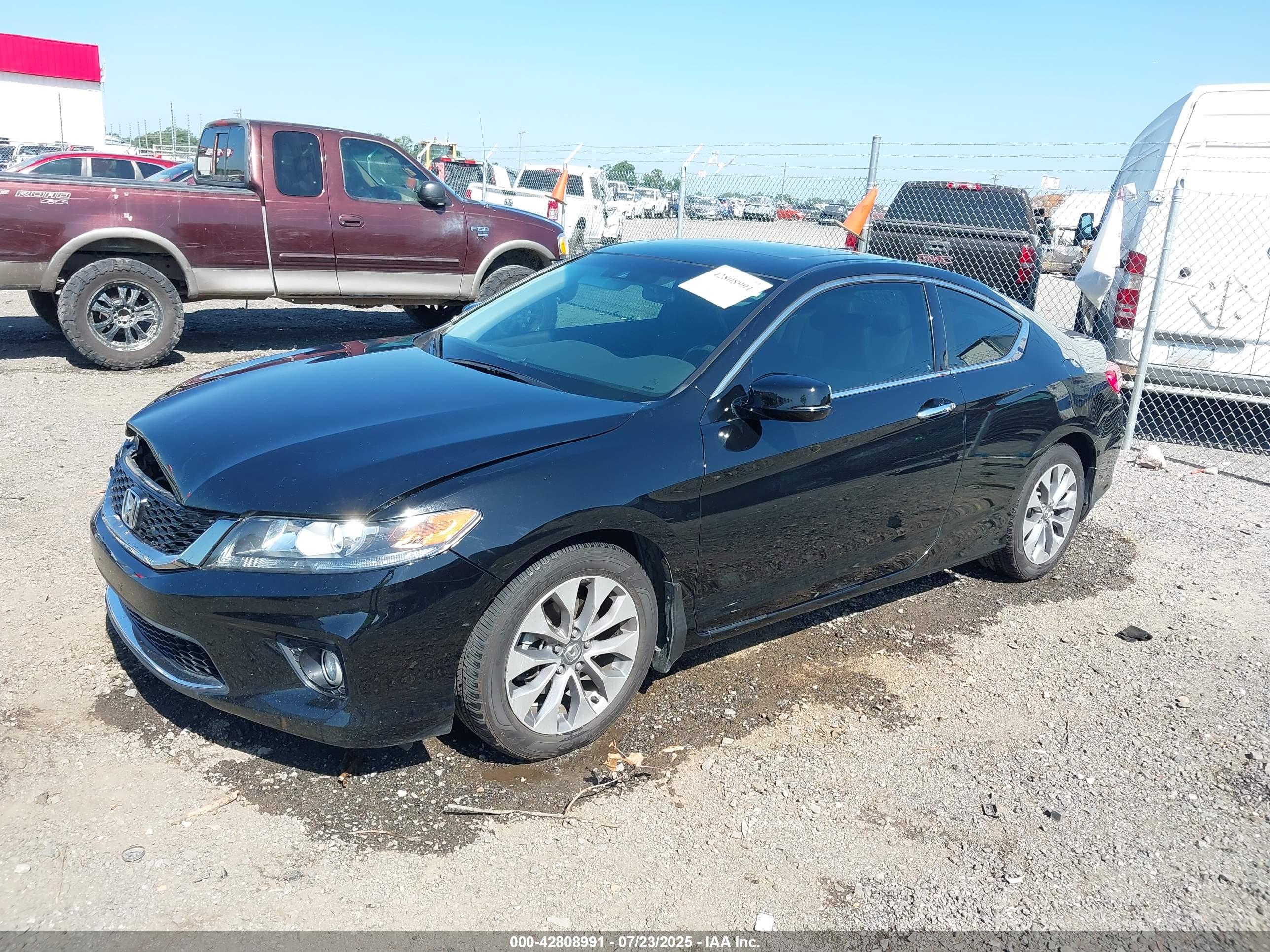 HONDA ACCORD image 2