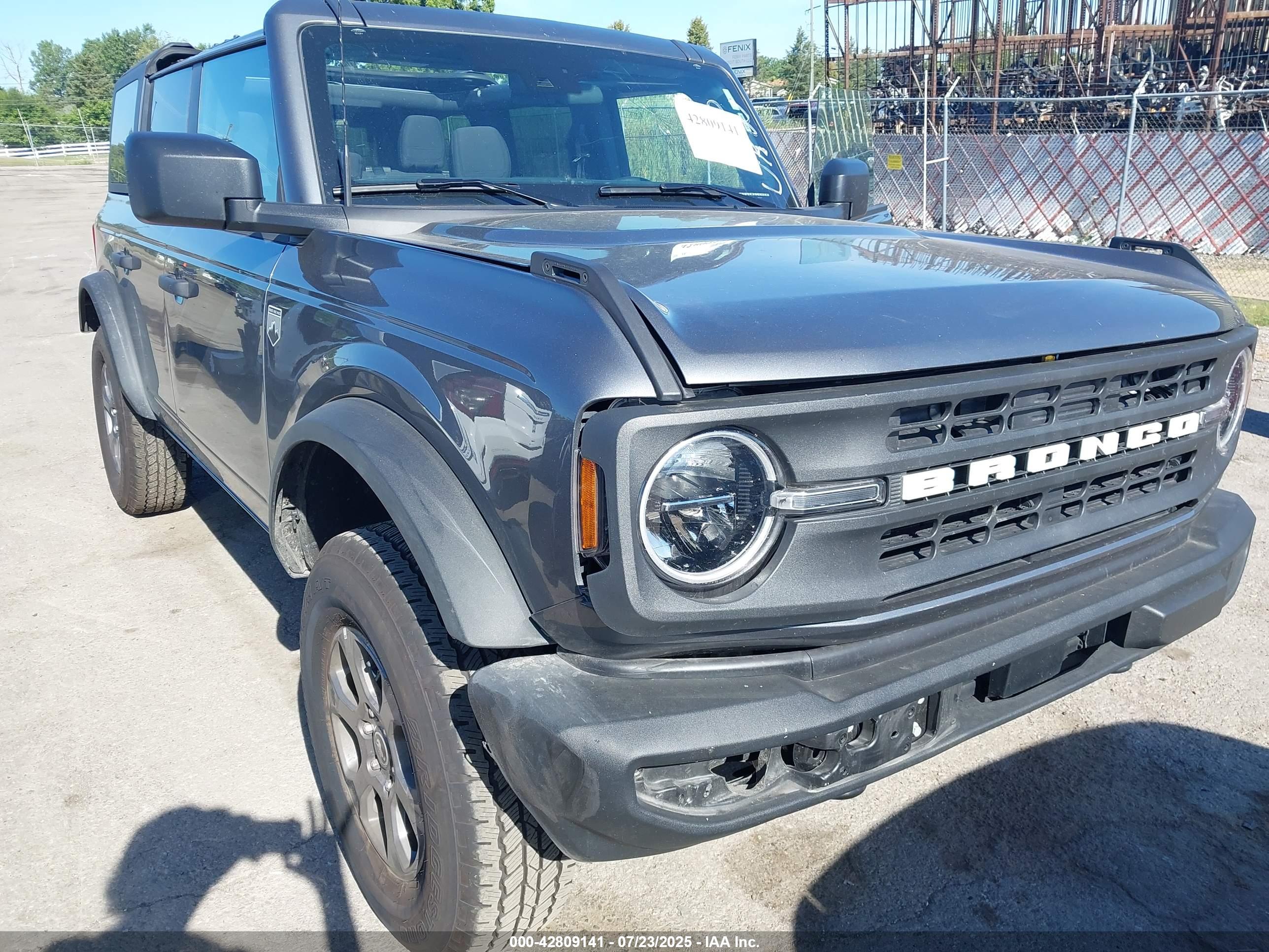 FORD BRONCO image 6