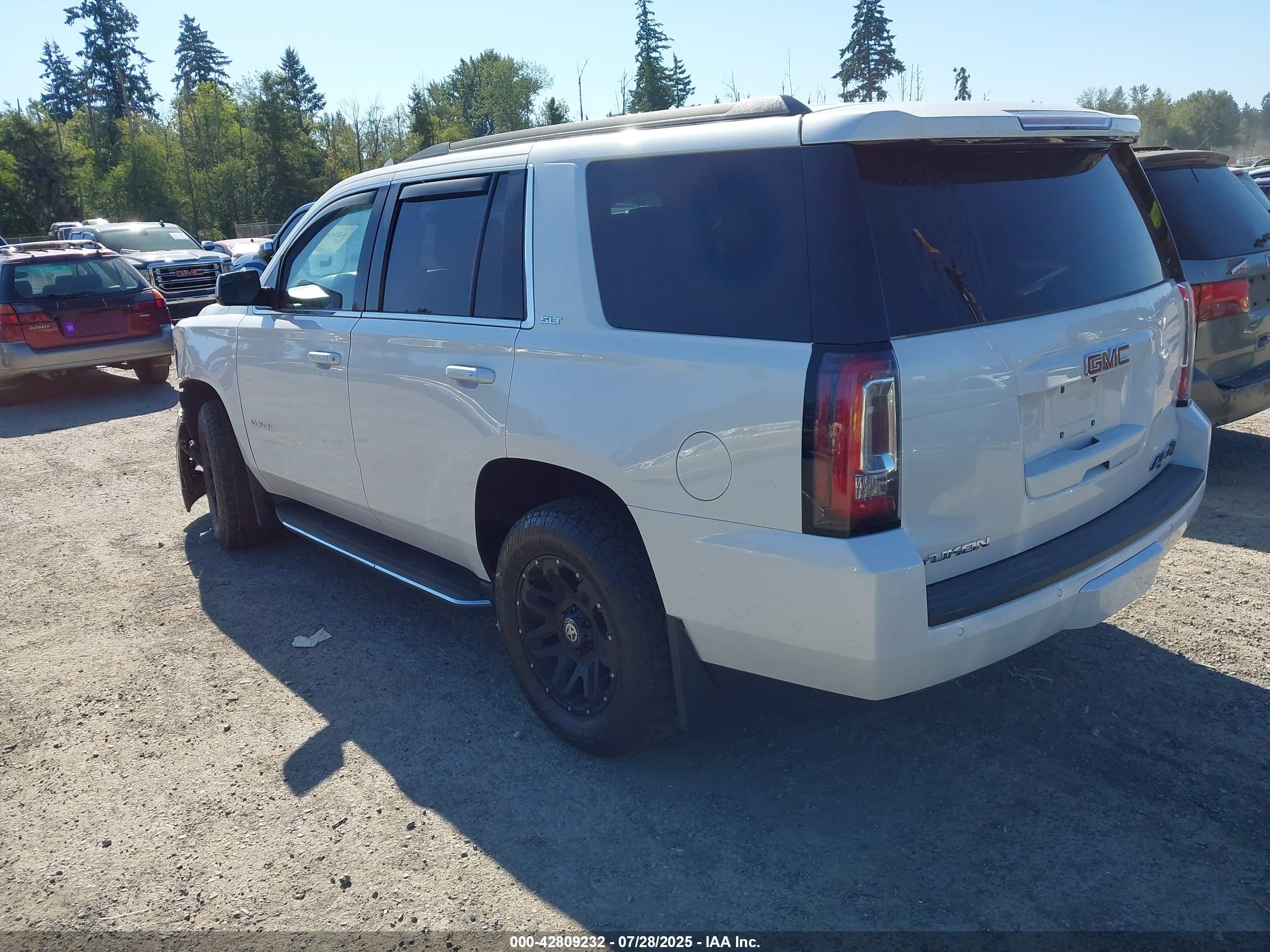 GMC YUKON image 3