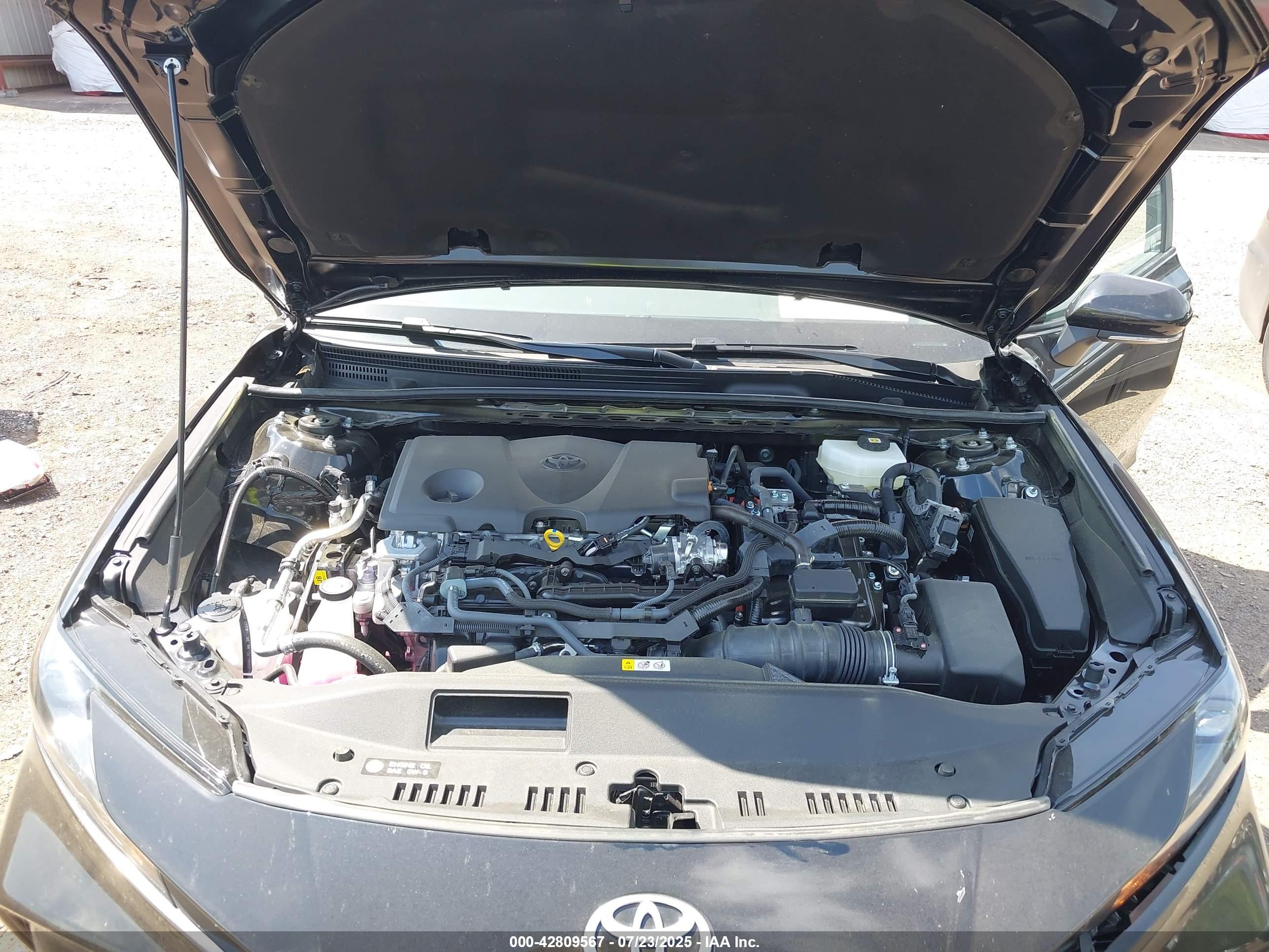TOYOTA CAMRY image 10