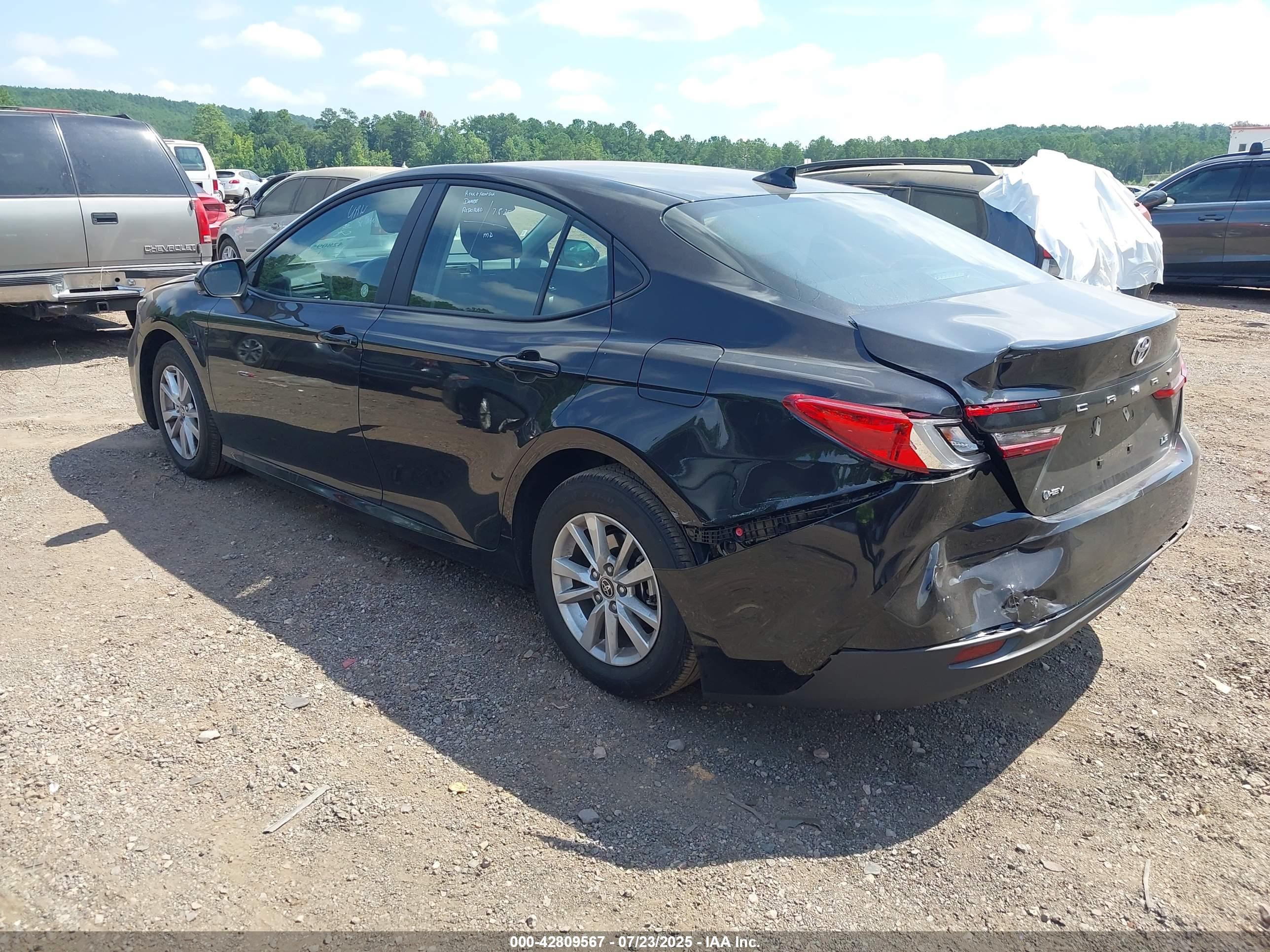 TOYOTA CAMRY image 3