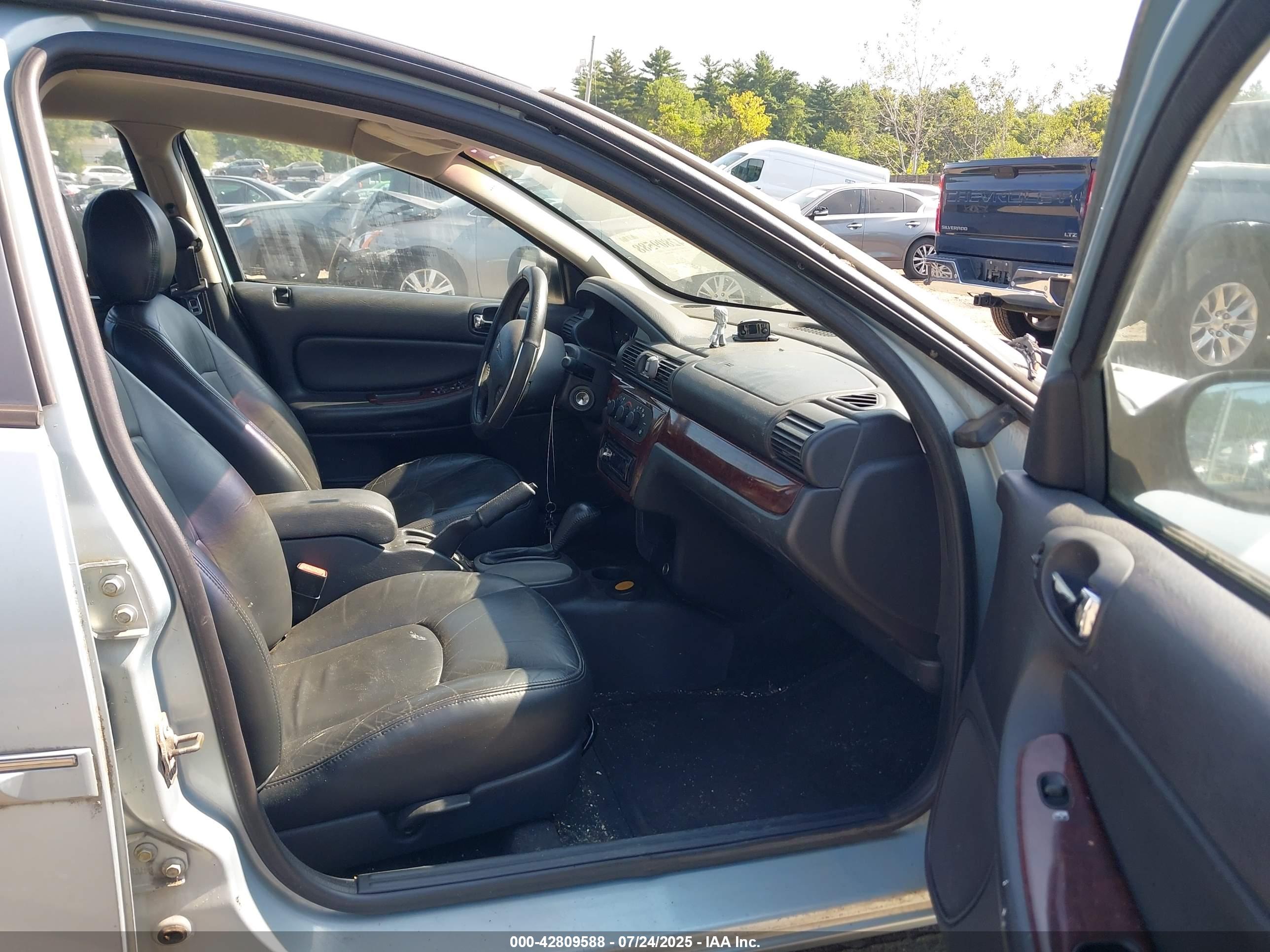 CHRYSLER SEBRING image 5